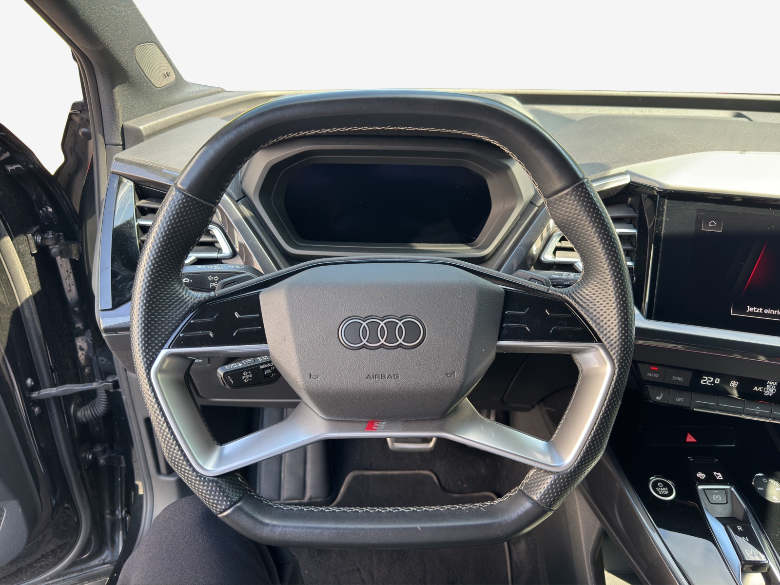 AUDI Q4 e-tron 35-image-9