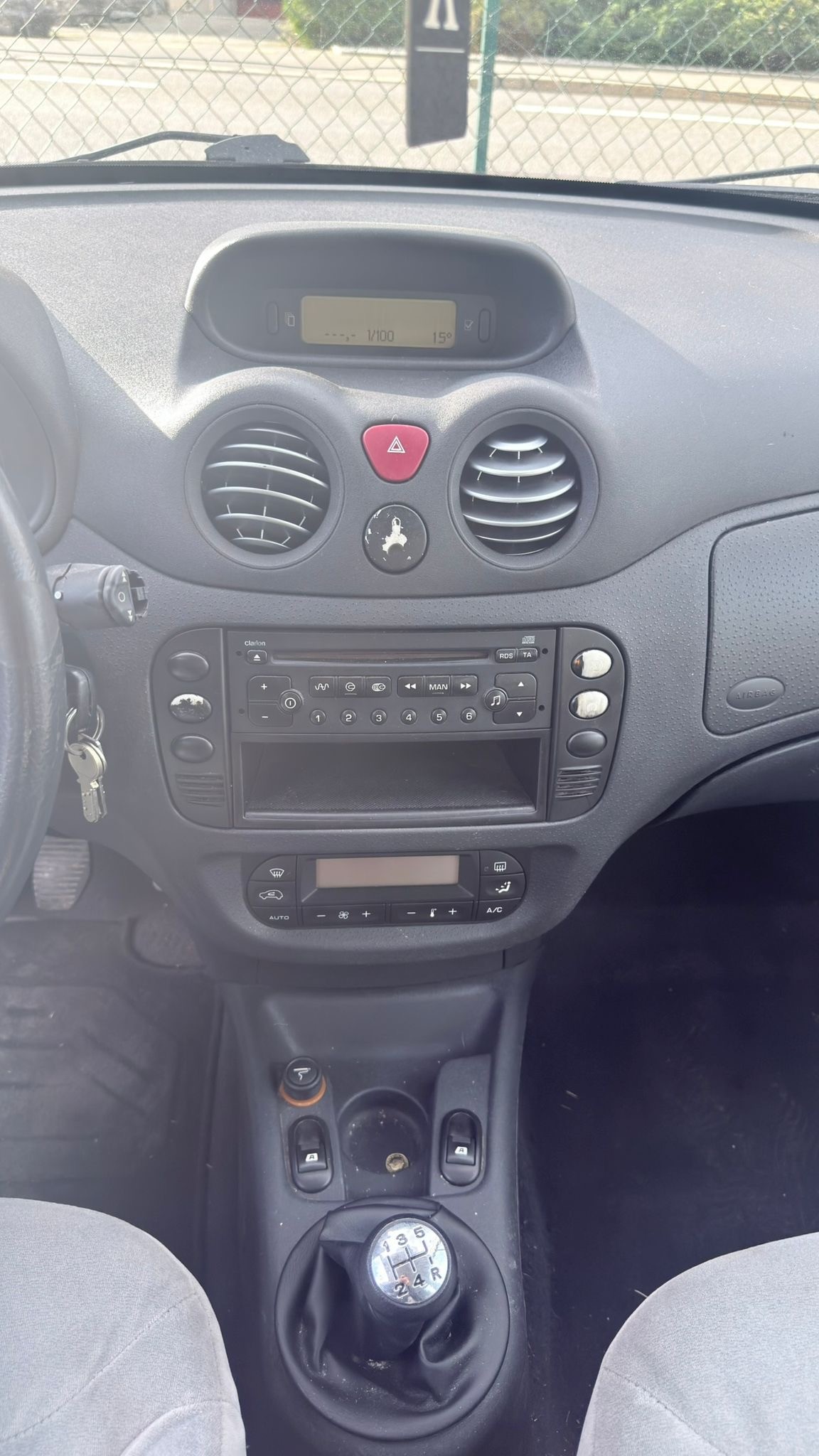 CITROEN 1.4i Exclusive-image-0