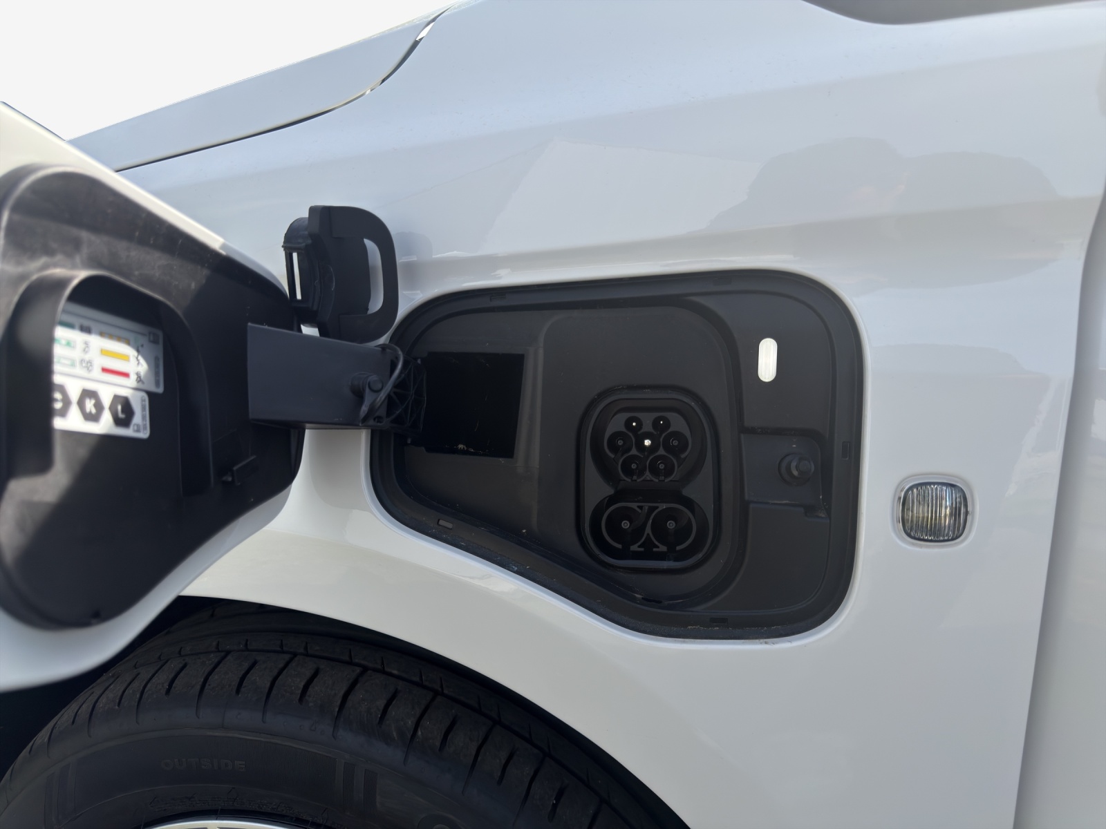 VW Caddy Cargo Entry Maxi 1.5eHy 150 DSG-image-15