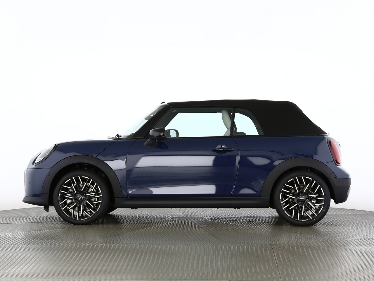 MINI Cooper C Cabriolet DKG-image-2