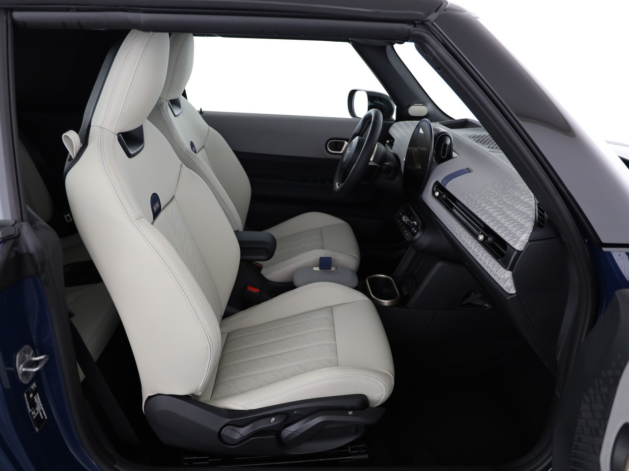 MINI Cooper C Cabriolet DKG-image-13
