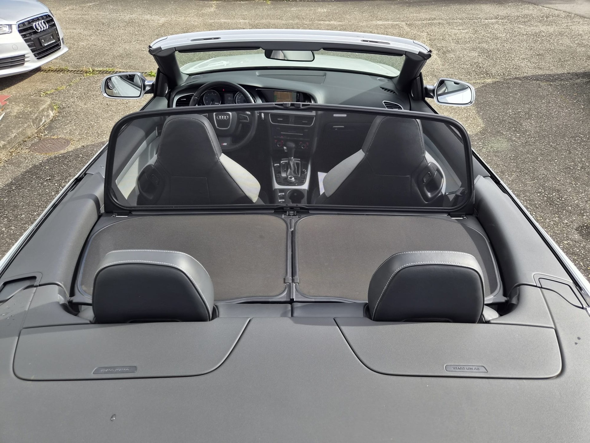 AUDI S5 Cabrio 3.0 TFSI quattro S-tronic-image-8