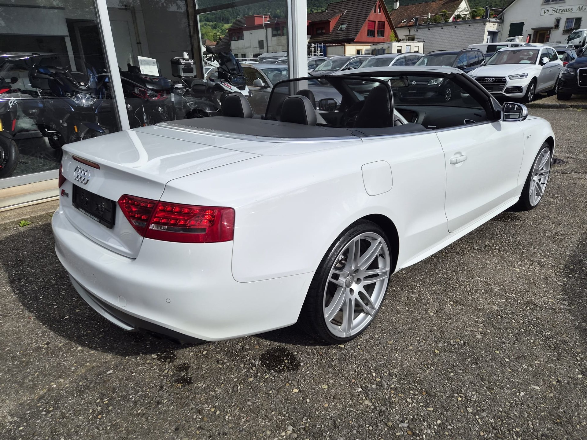 AUDI S5 Cabrio 3.0 TFSI quattro S-tronic-image-2