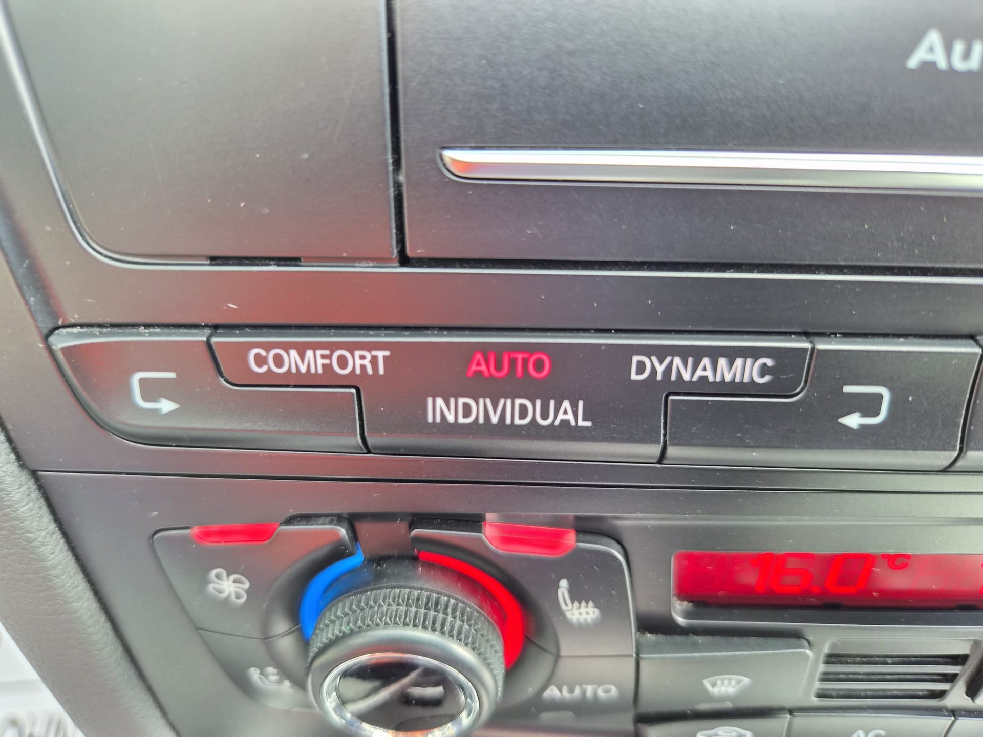 AUDI S5 Cabrio 3.0 TFSI quattro S-tronic-image-20