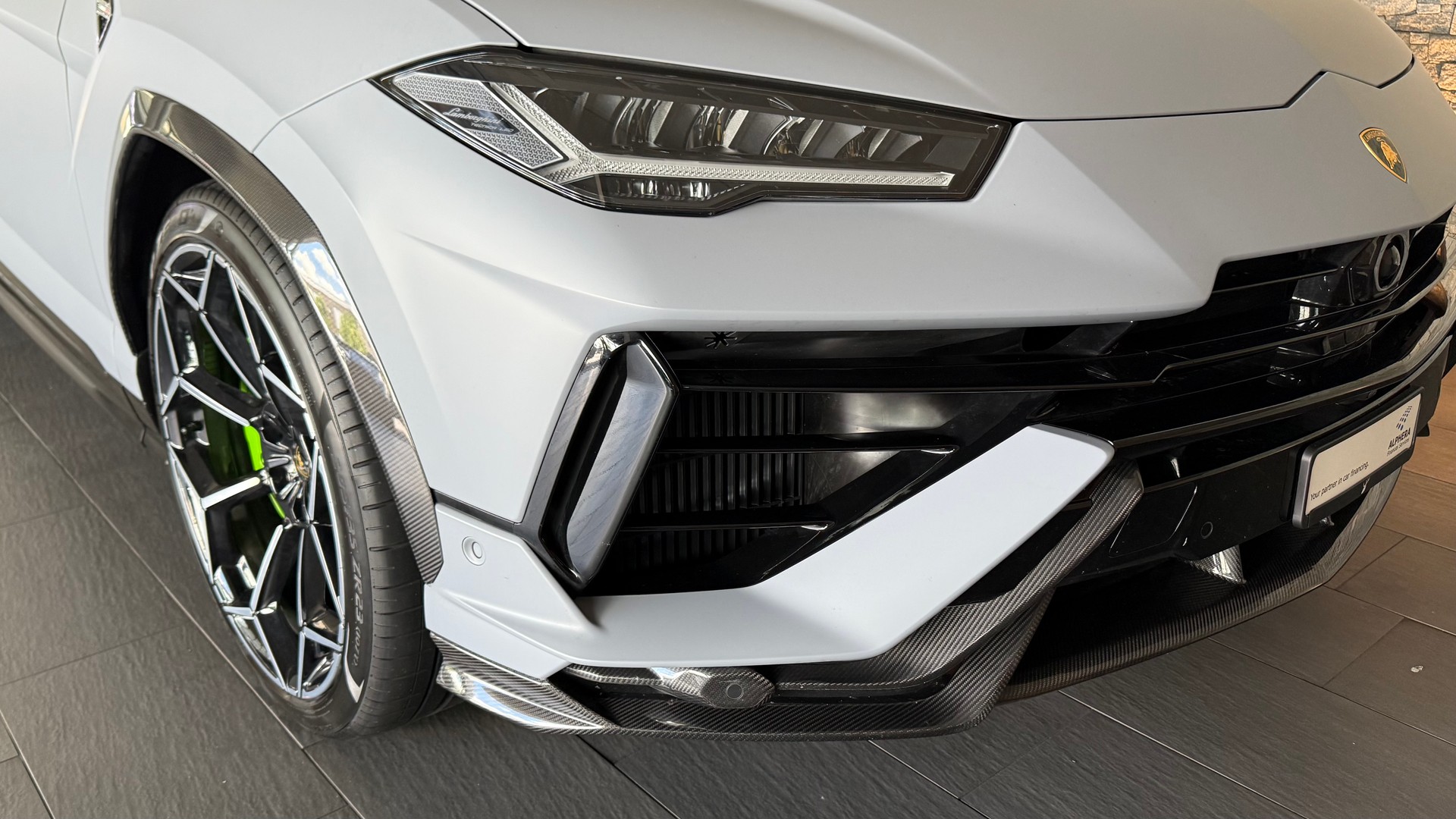 LAMBORGHINI Urus Performante-image-9