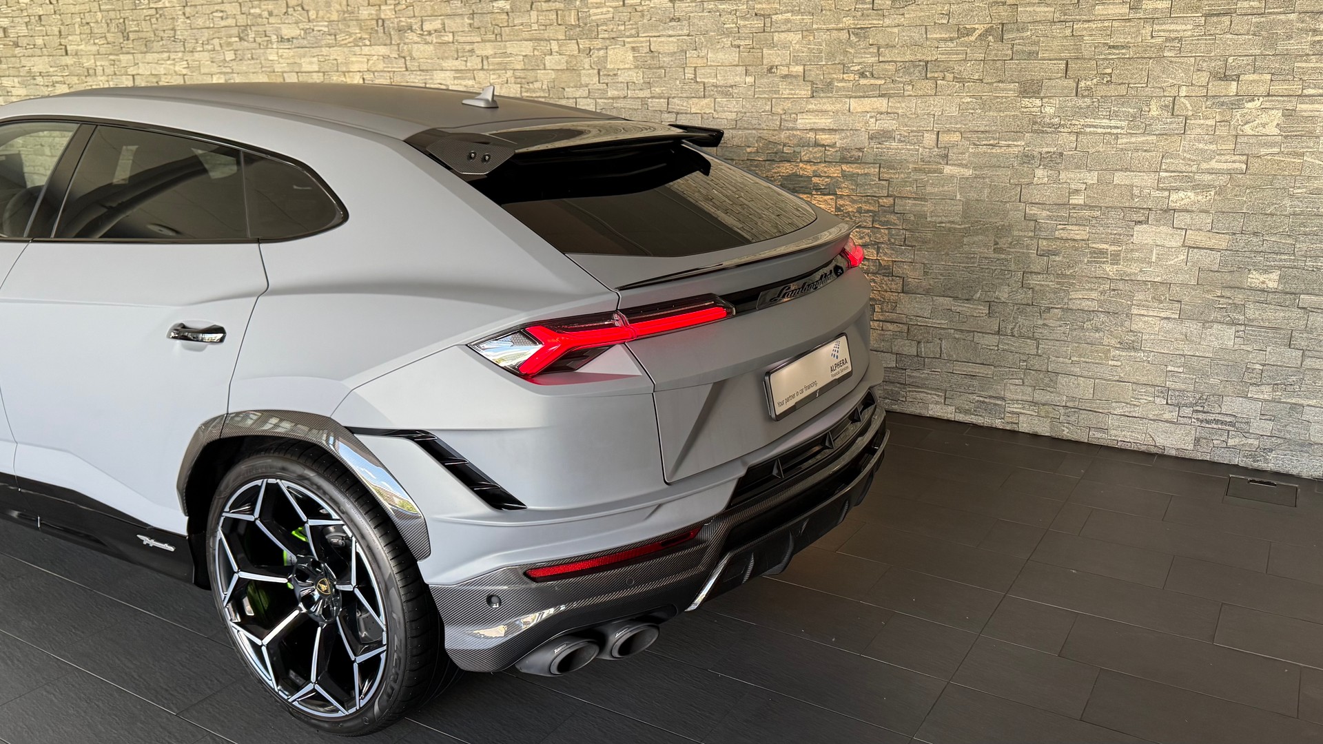LAMBORGHINI Urus Performante-image-5