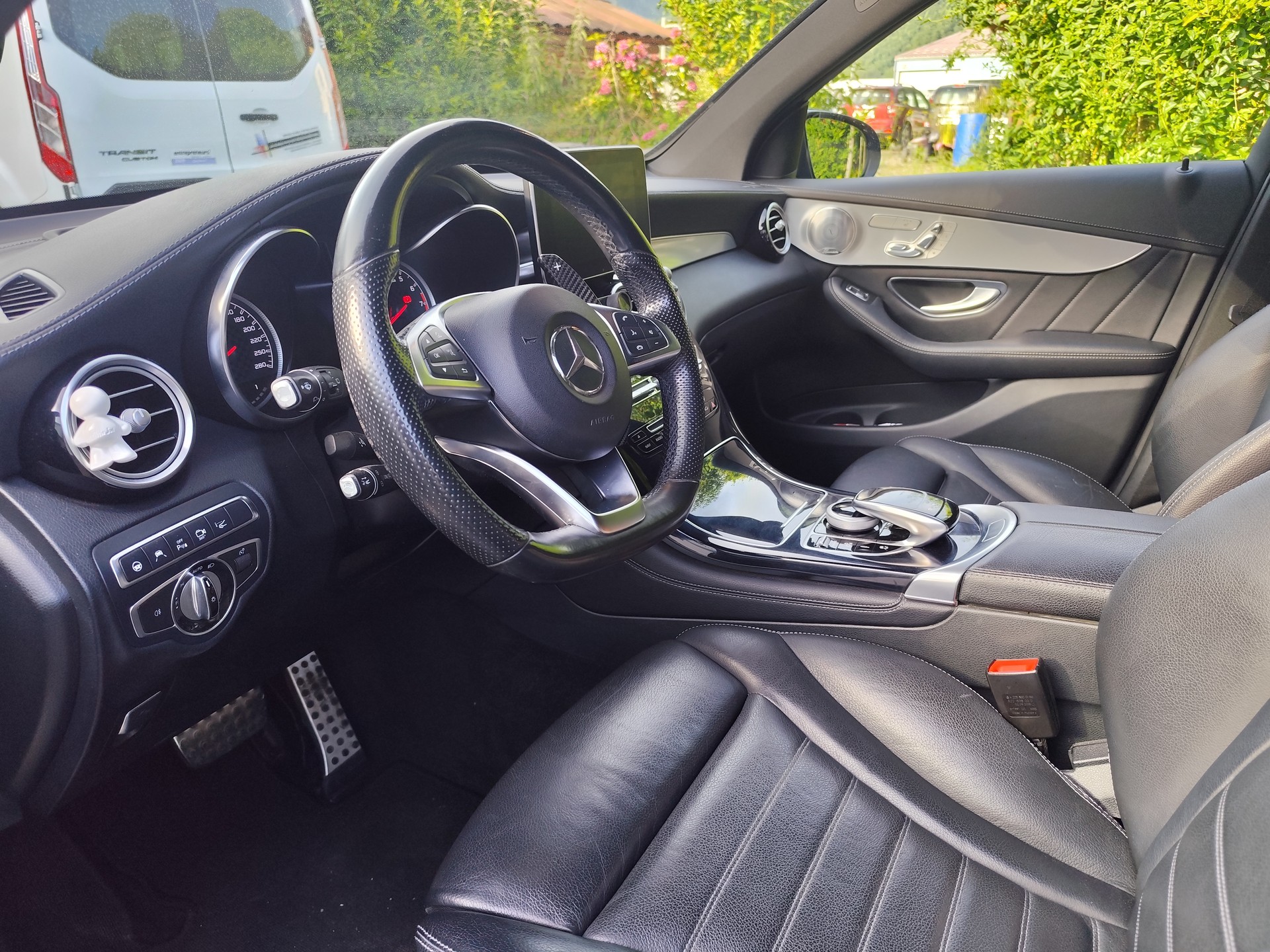 MERCEDES-BENZ GLC 43 AMG 4m-image-4