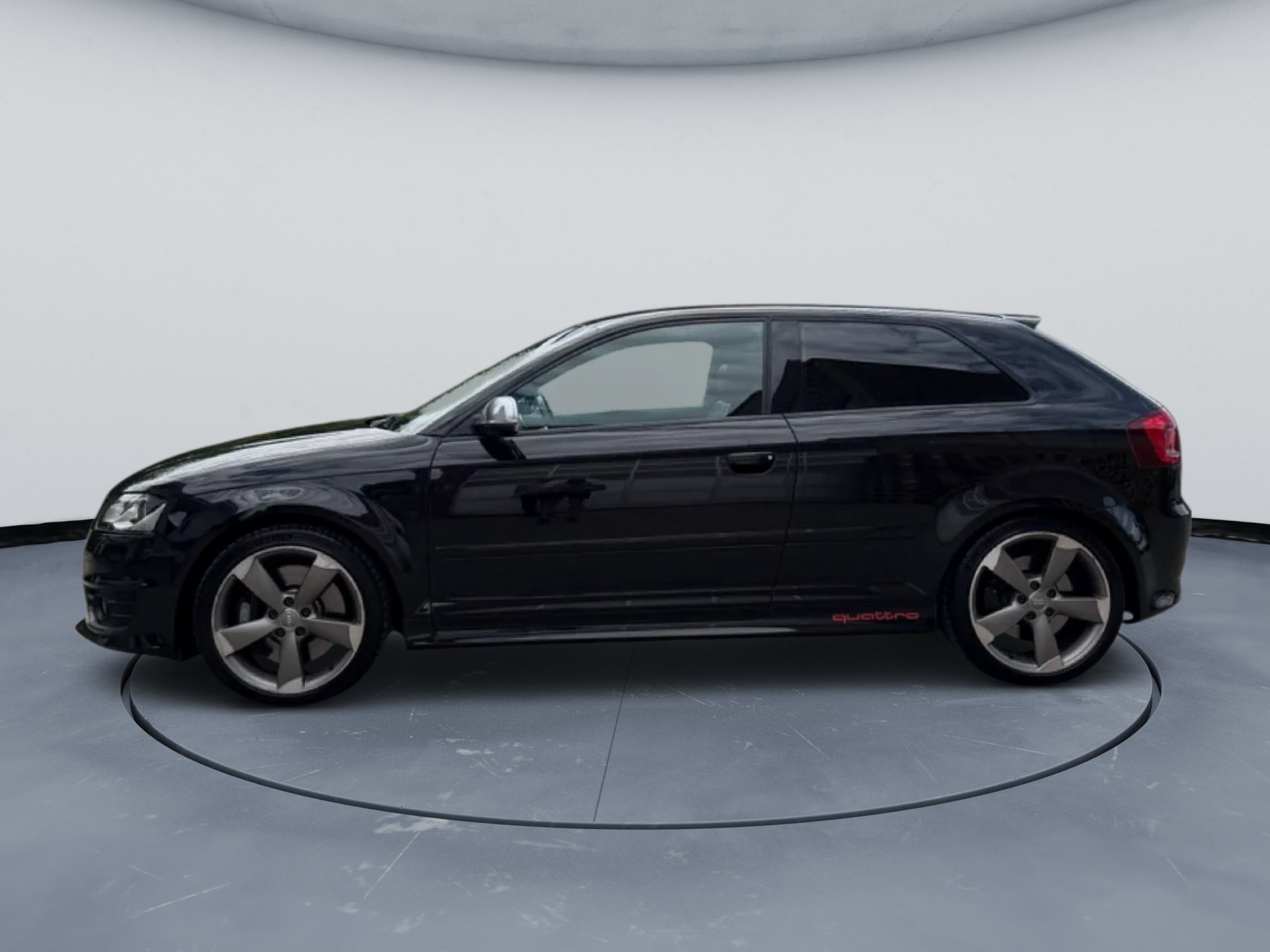 AUDI S3 2.0 TFSI quattro S-tronic-image-2
