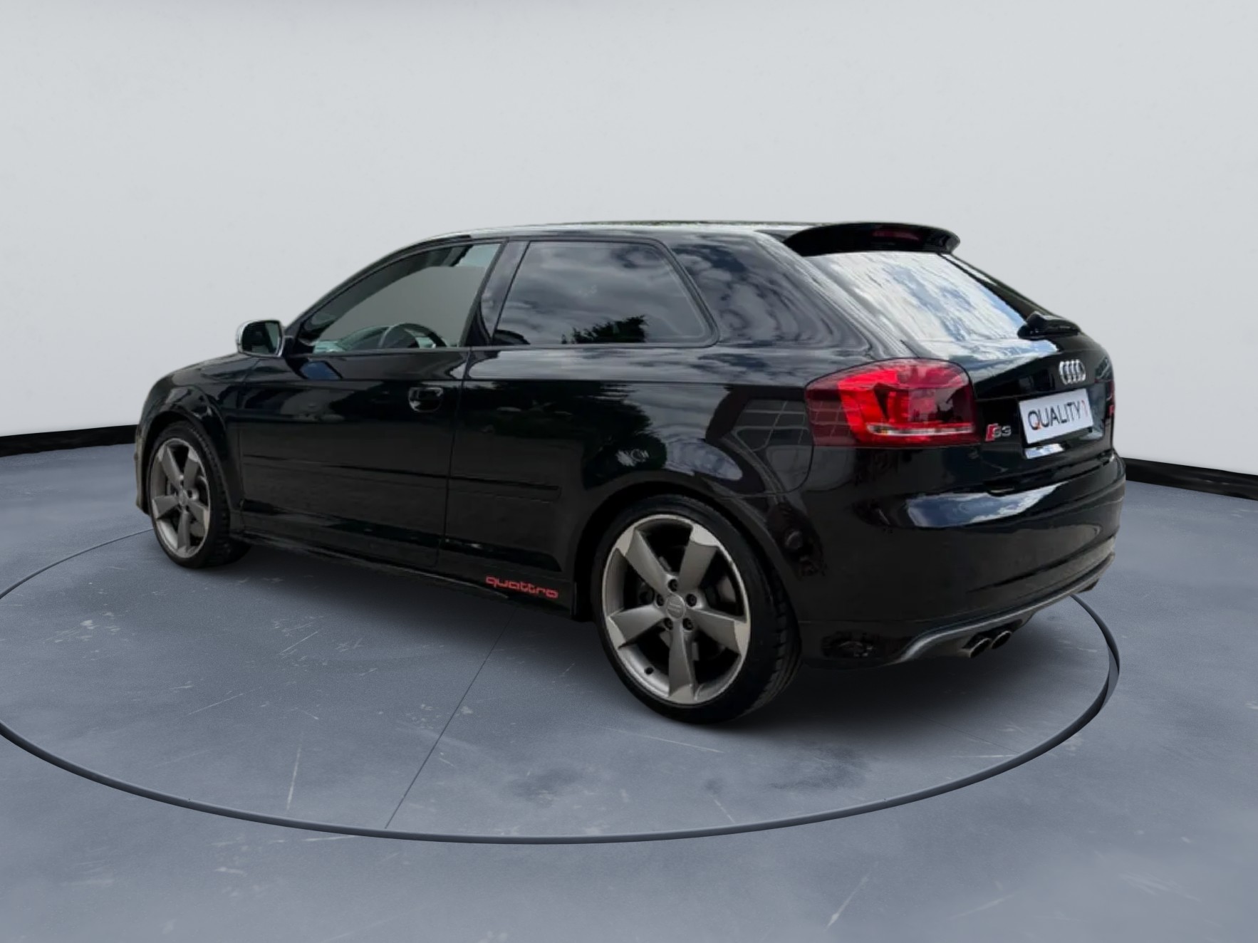 AUDI S3 2.0 TFSI quattro S-tronic-image-3