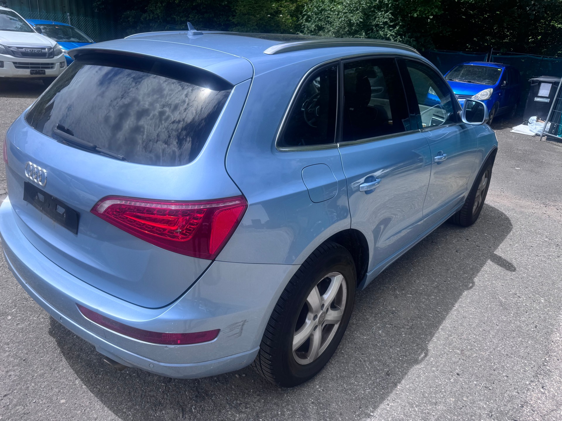 AUDI Q5 3.2 FSI quattro S-tronic-image-1