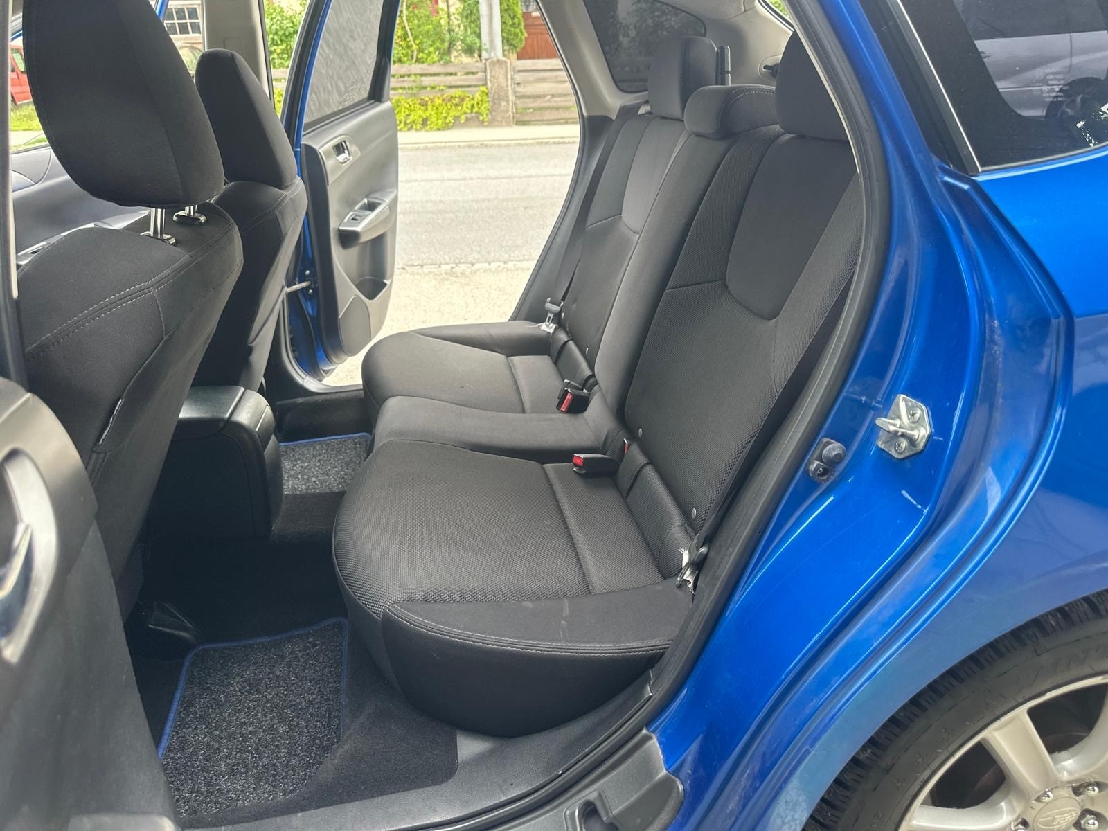 SUBARU Impreza 2.0D Swiss-image-10