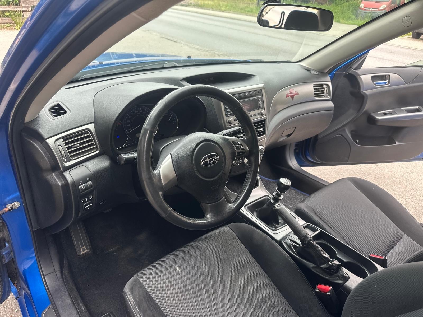 SUBARU Impreza 2.0D Swiss-image-8