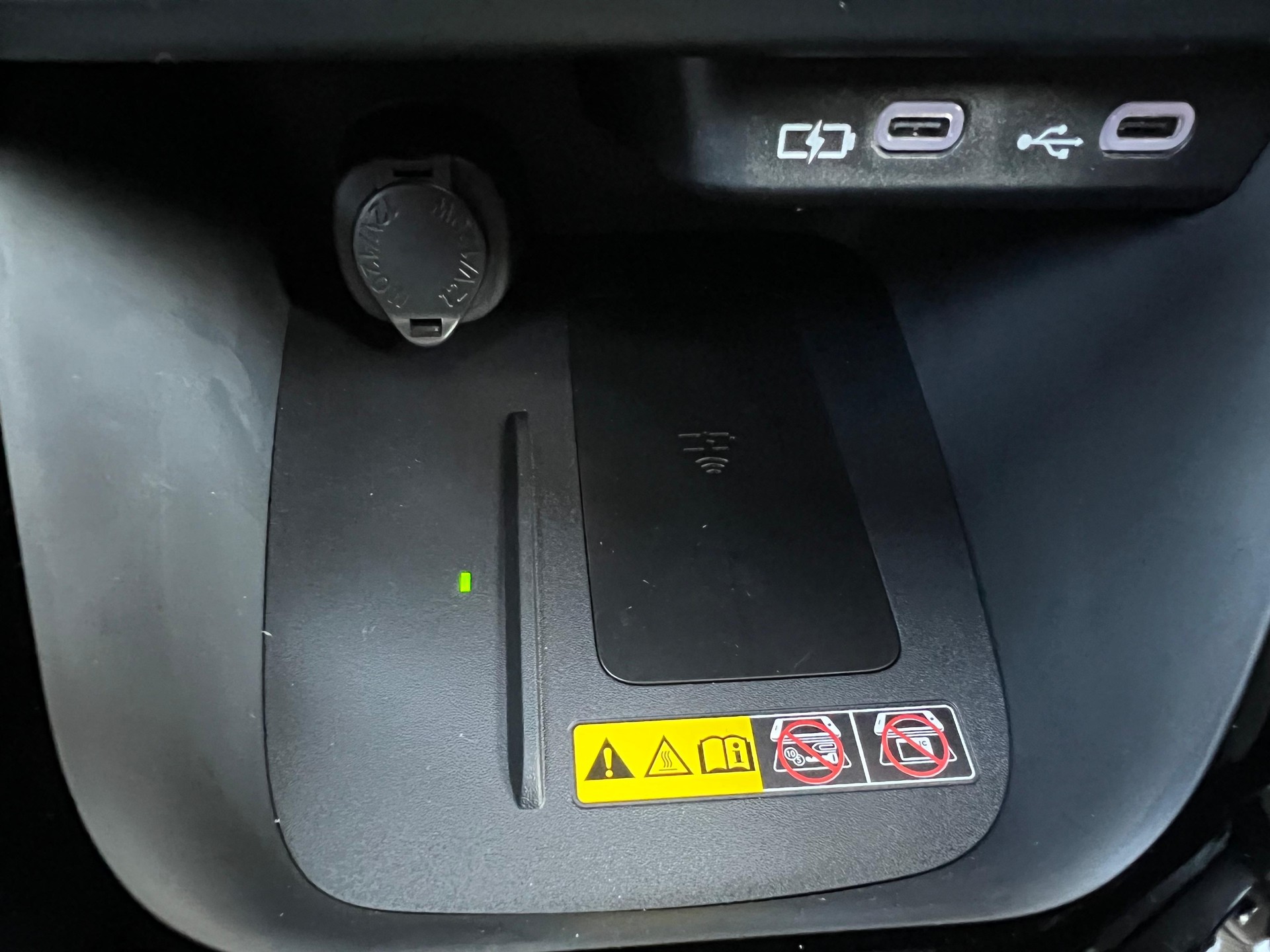 TOYOTA Yaris 1.5 VVT-i HSD Trend-image-19