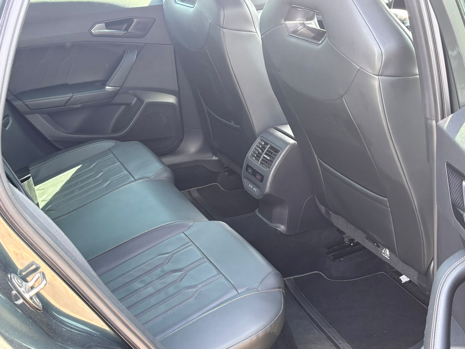 CUPRA Formentor 1.4 e-HYBRID pHEV VZ DSG-image-12