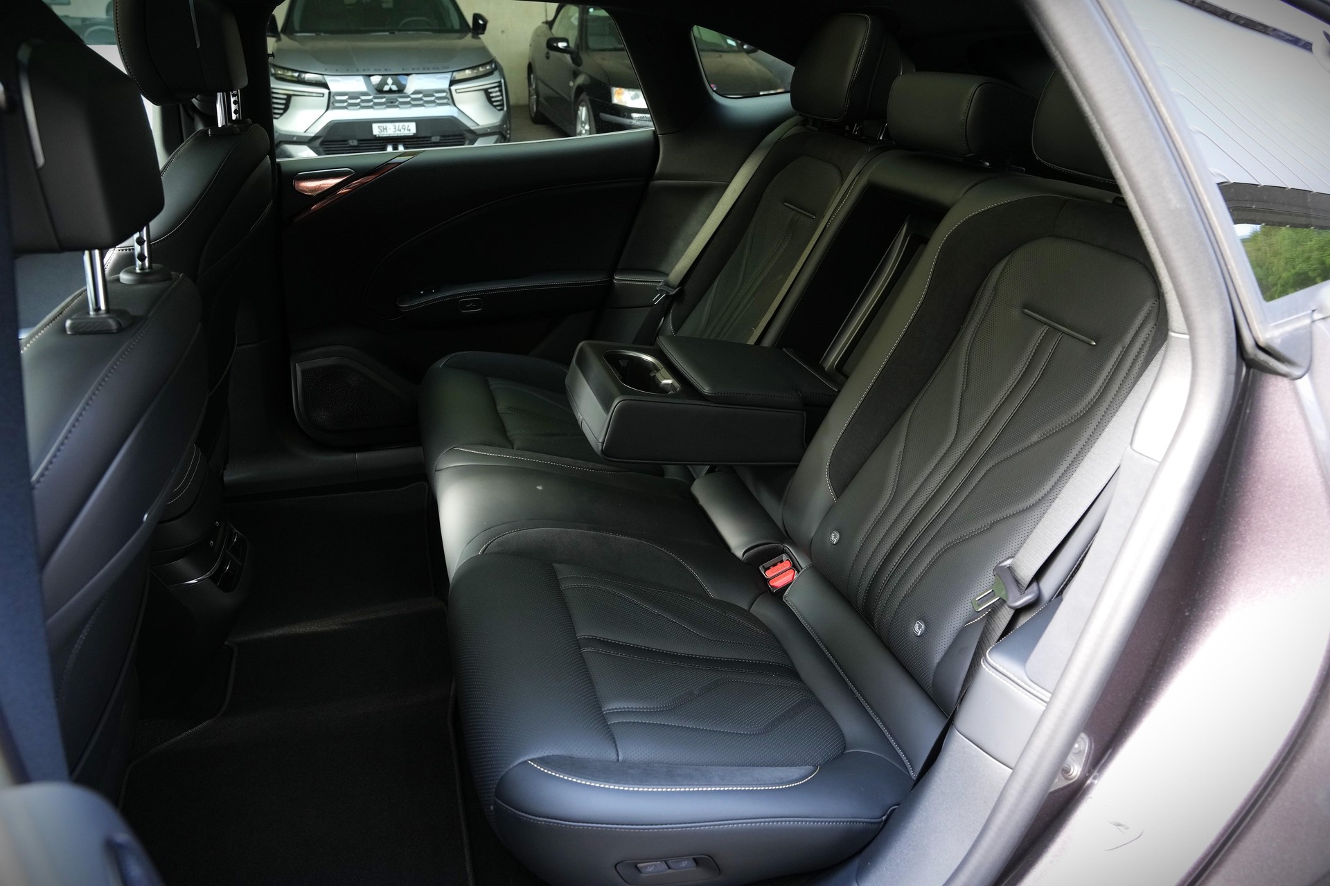 ZEEKR 7GT Privilege AWD-image-7