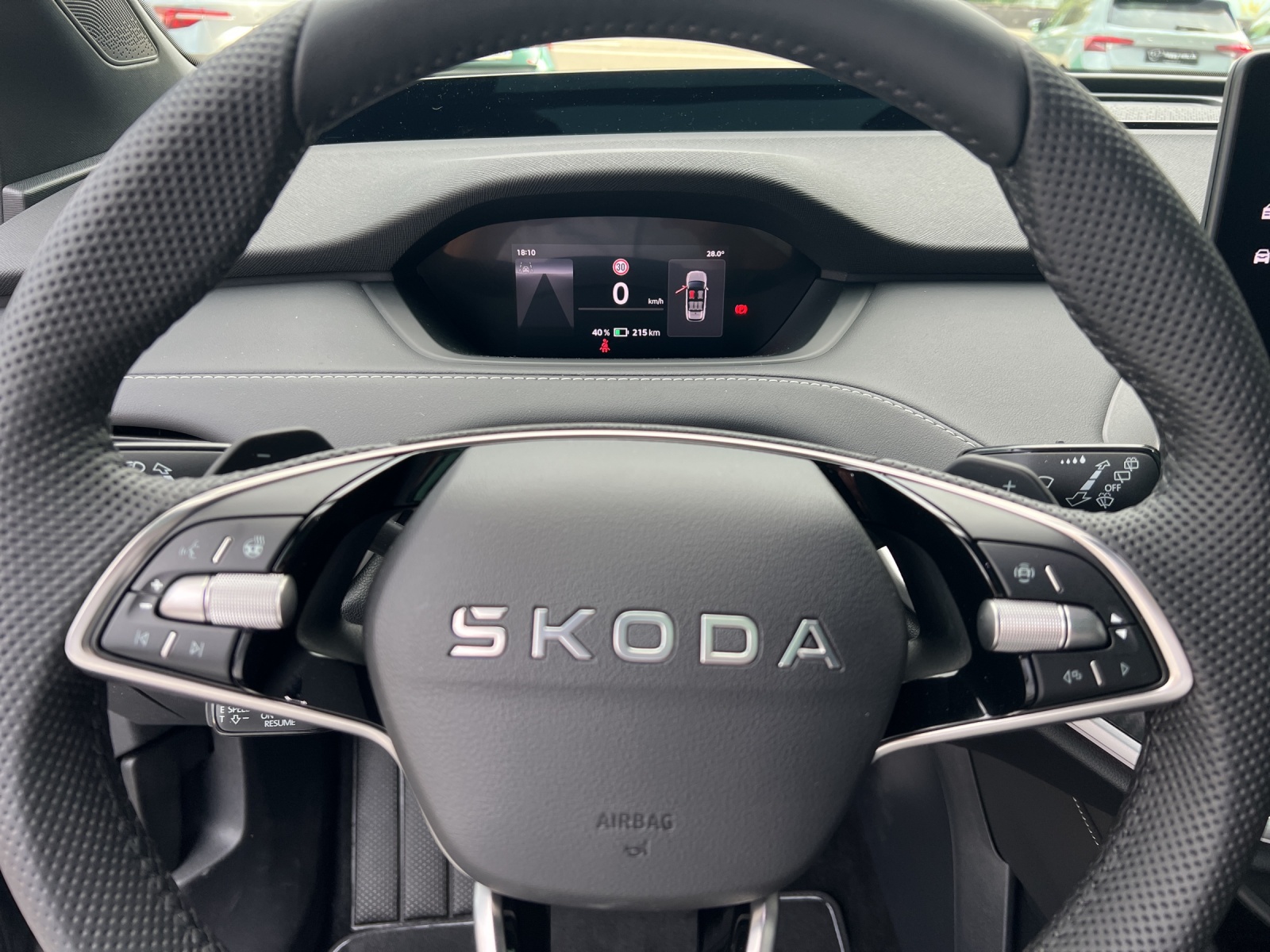 SKODA Enyaq 85x Sportline 4x4-image-6