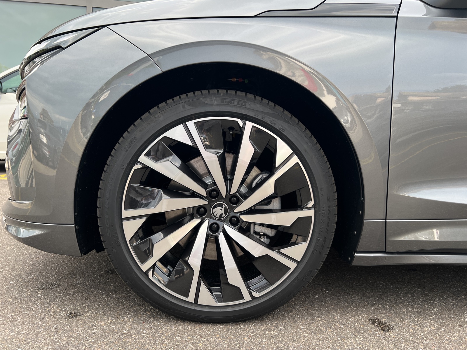 SKODA Enyaq 85x Sportline 4x4-image-10