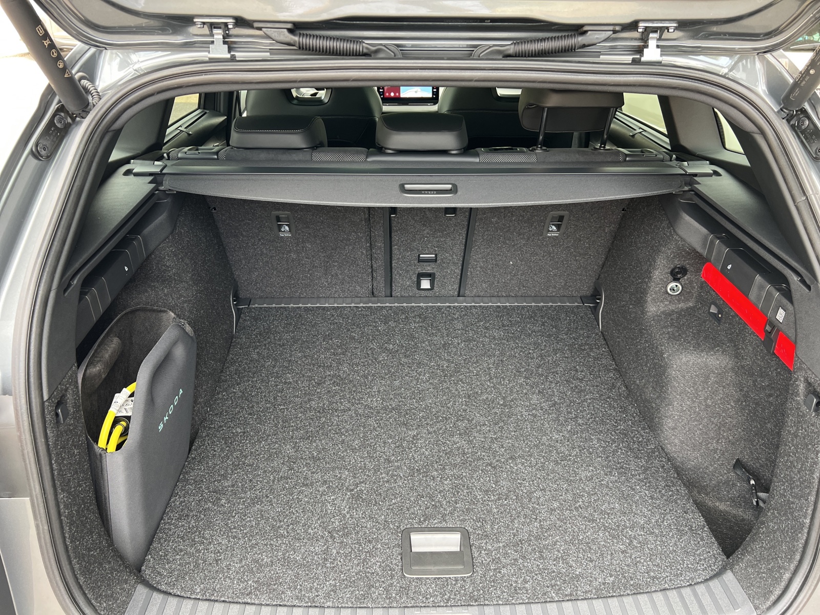 SKODA Enyaq 85x Sportline 4x4-image-9