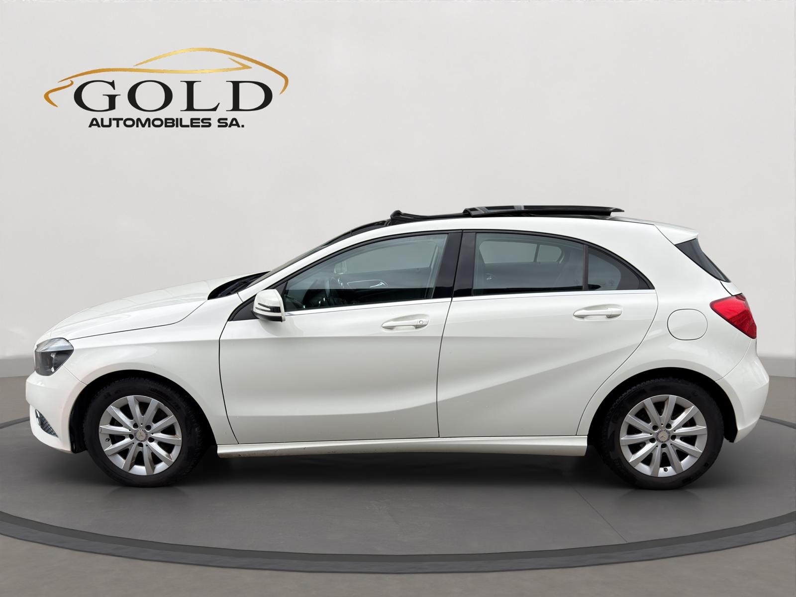 MERCEDES-BENZ A 180 Urban-image-10