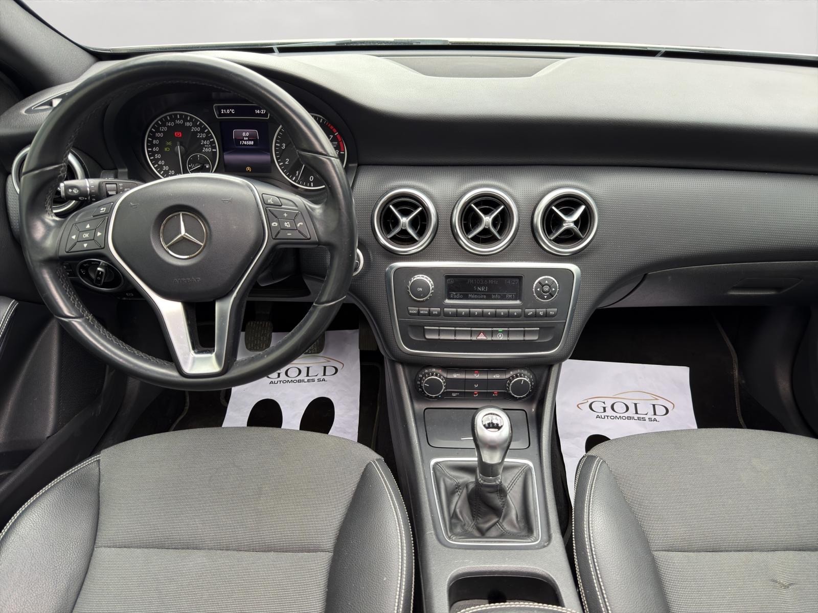 MERCEDES-BENZ A 180 Urban-image-2