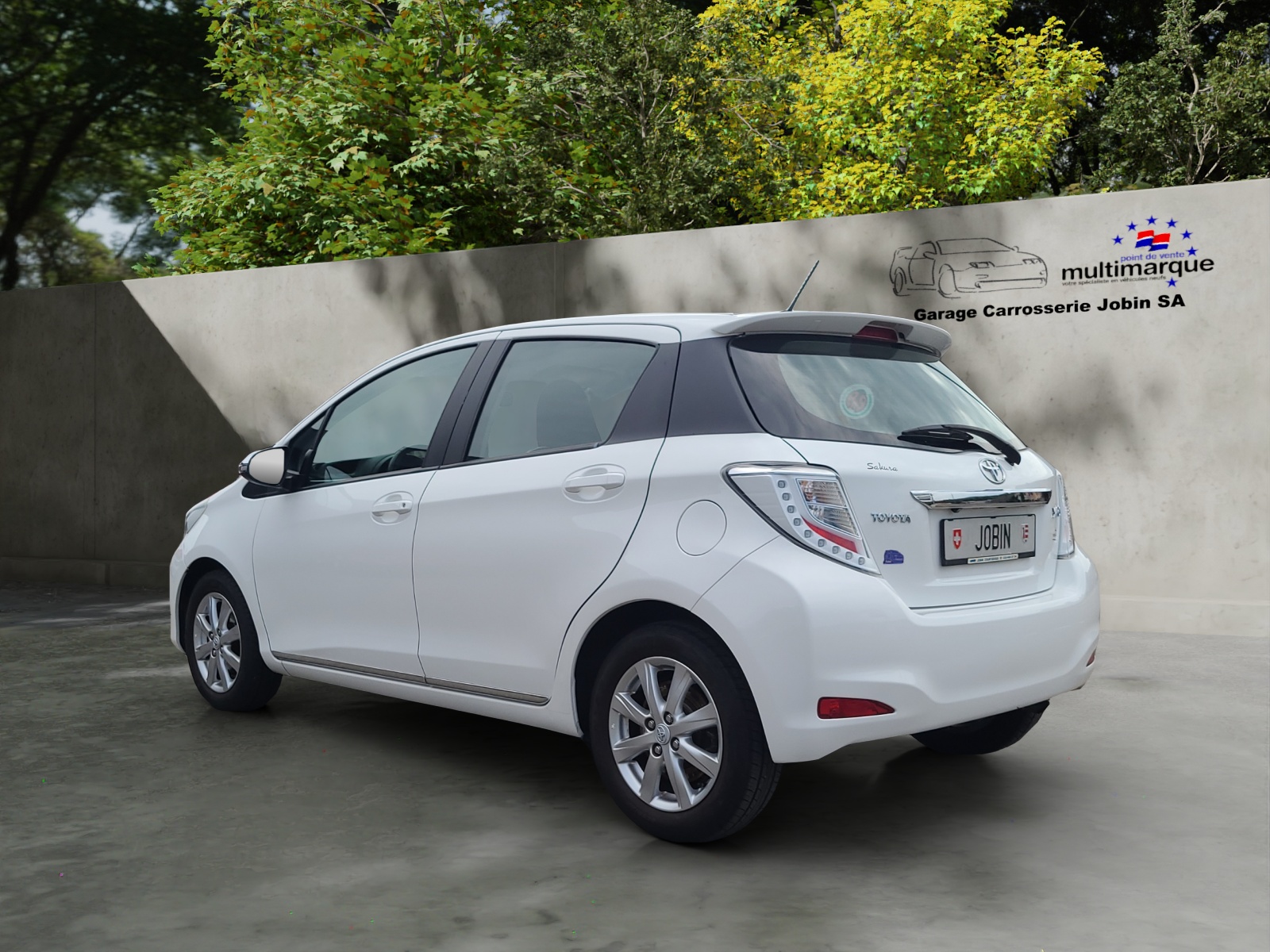 TOYOTA Yaris 1.33 Luna-image-5