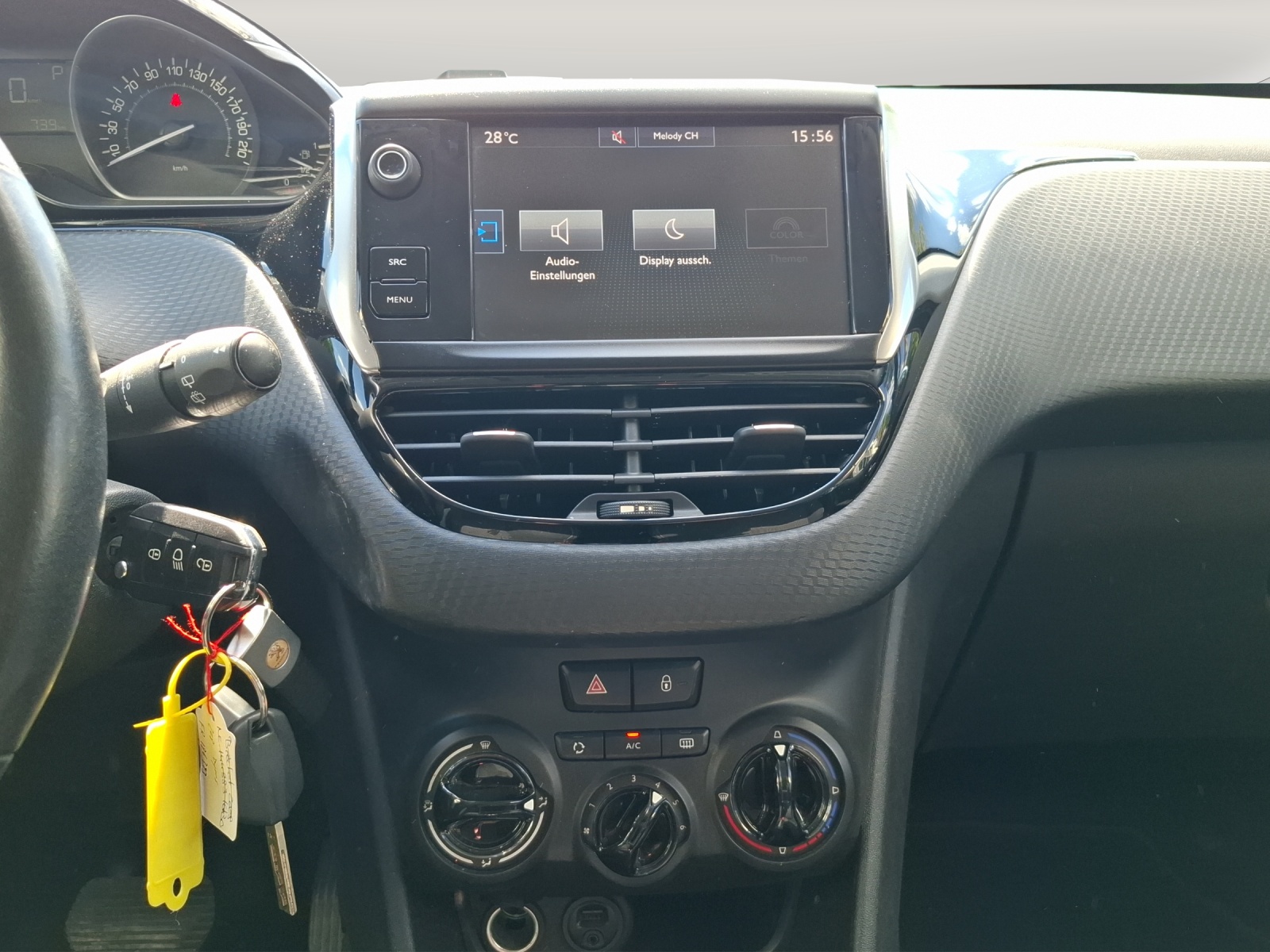 PEUGEOT 208 1.2 PureTech Style EAT6 // Bremsen vorne + hinten NEU-image-13