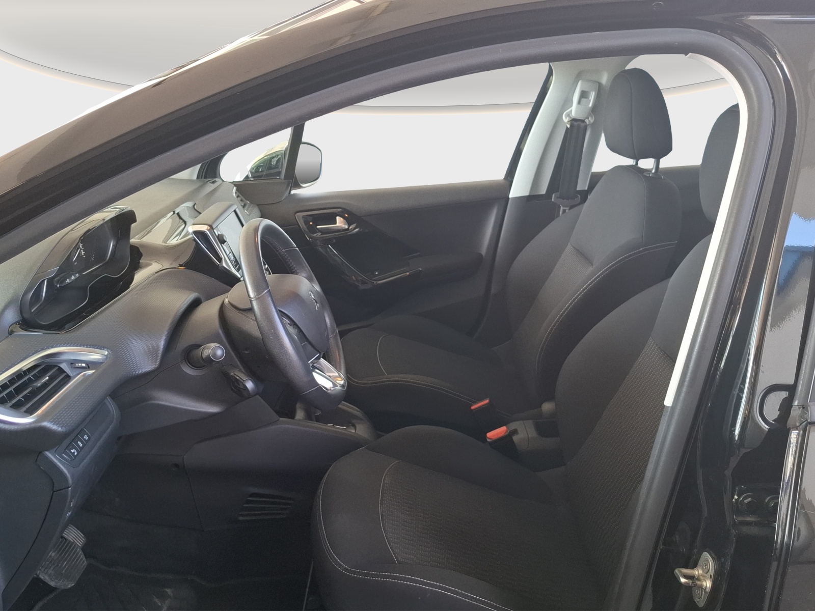 PEUGEOT 208 1.2 PureTech Style EAT6 // Bremsen vorne + hinten NEU-image-8
