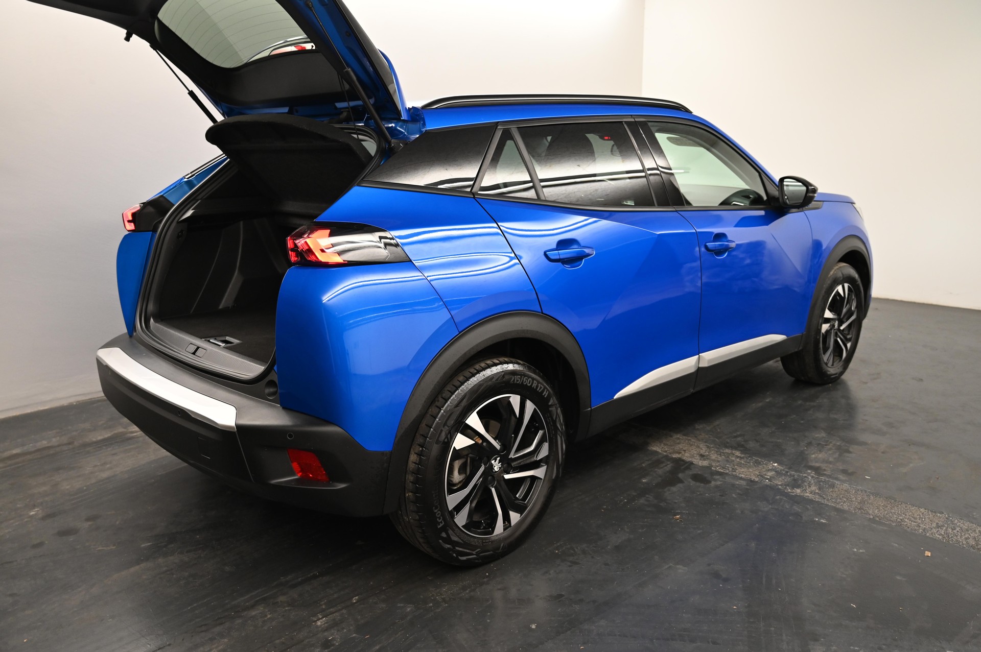 PEUGEOT 2008 e-Allure Pack-image-19