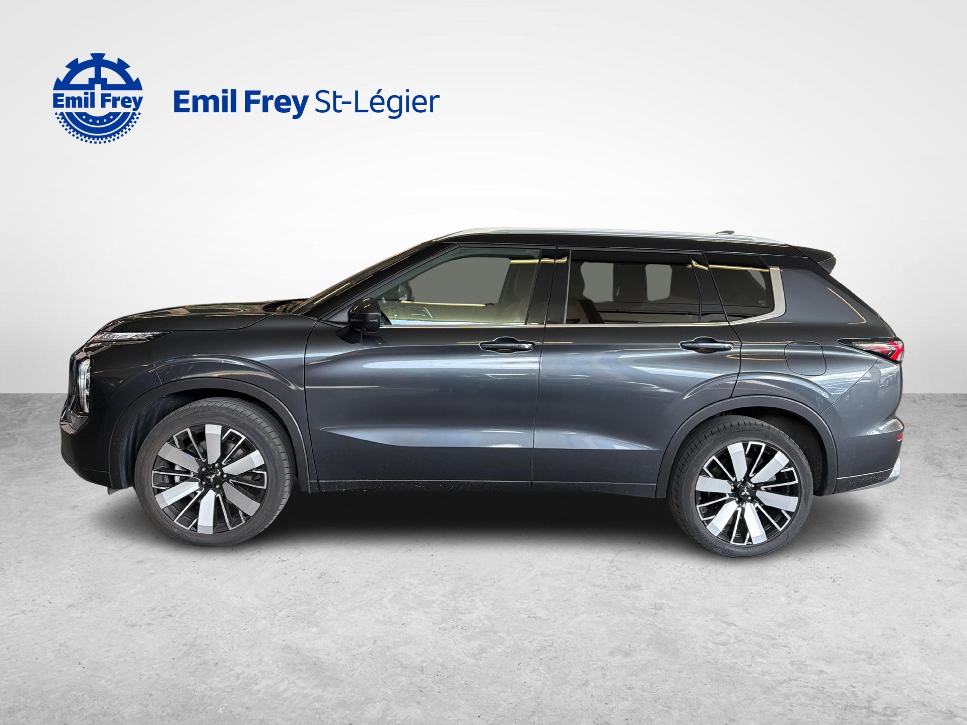 MITSUBISHI Outlander 2.4 PHEV Instyle+ 4x4-image-1