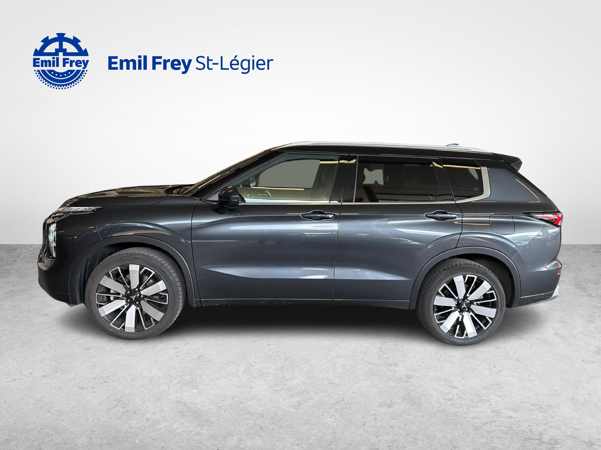 MITSUBISHI Outlander 2.4 PHEV Instyle+ 4x4-image-5