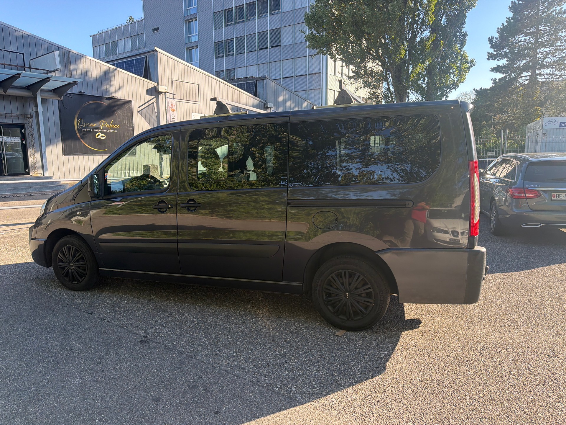 PEUGEOT Expert Tepee 2.0 HDi Confort L2 * 09X Sitzplätzer * Klimaanlage * Park Sensor H * AHK 2000Kg * Letzte MFK 07.2022 * B04-image-9