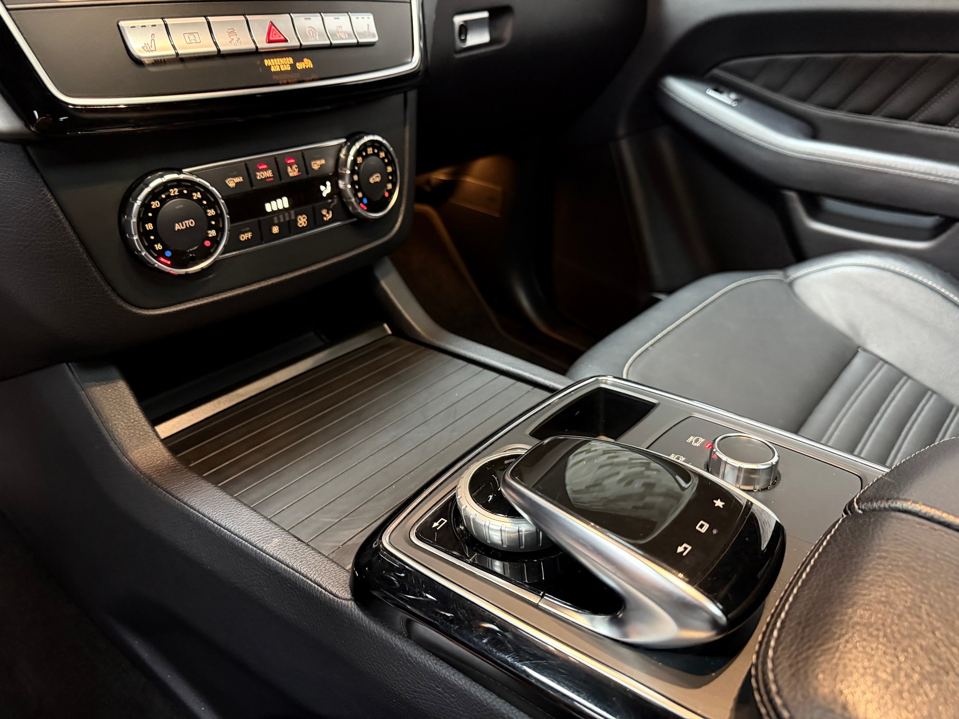 MERCEDES-BENZ GLE Coupé 350 d 4Matic 9G-Tronic-image-16