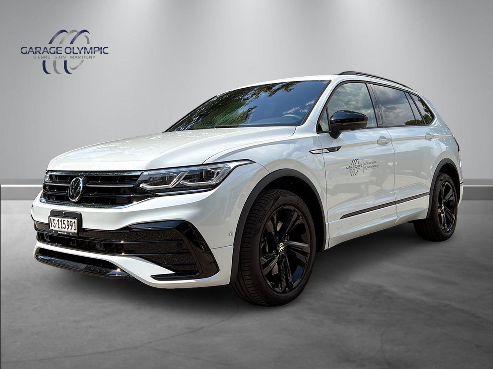 VW Tiguan Allspace 2.0TSI R-Line 4Motion DSG-image-3