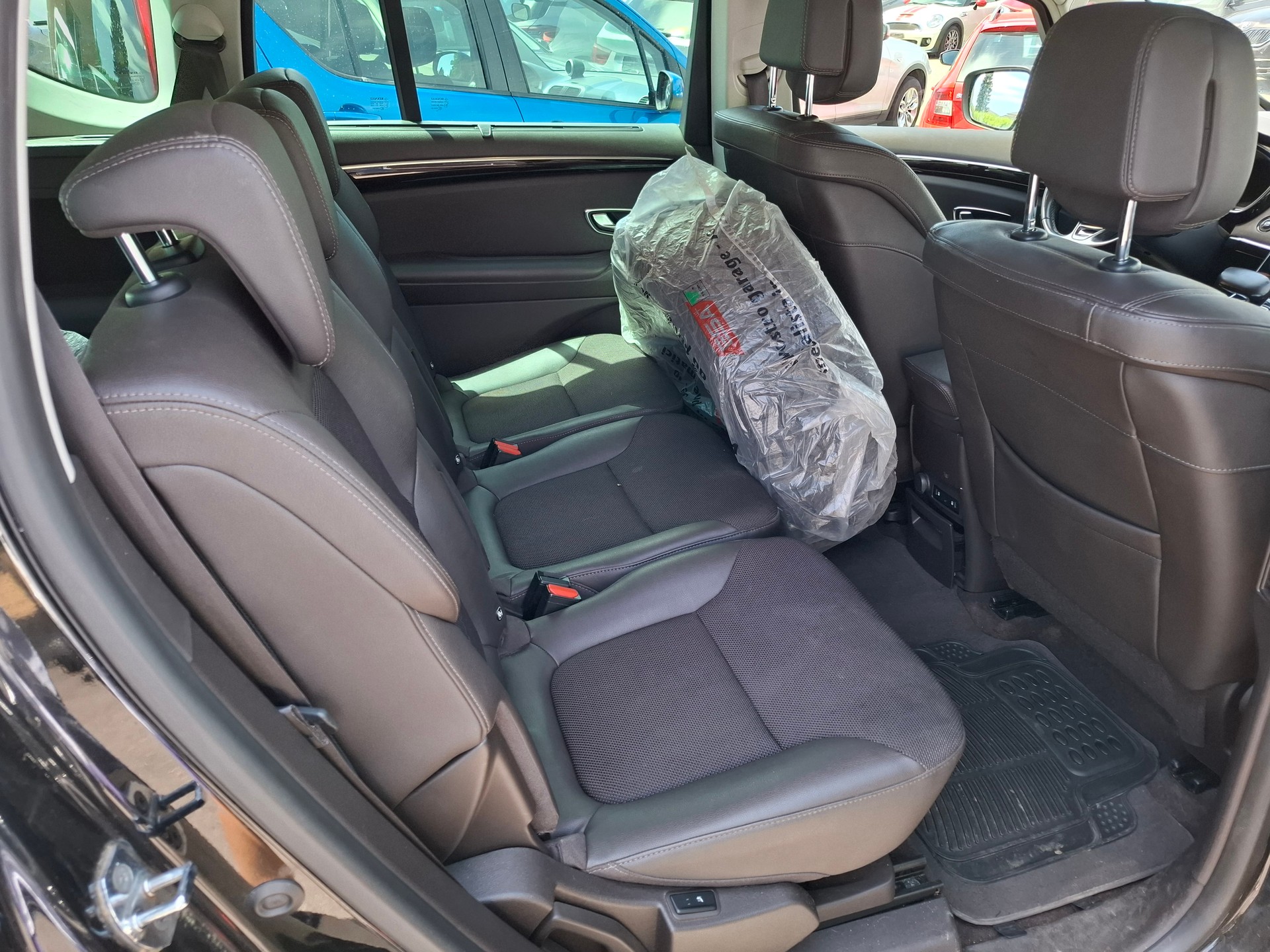 RENAULT Espace 1.6 dCi Initiale Paris EDC-image-8