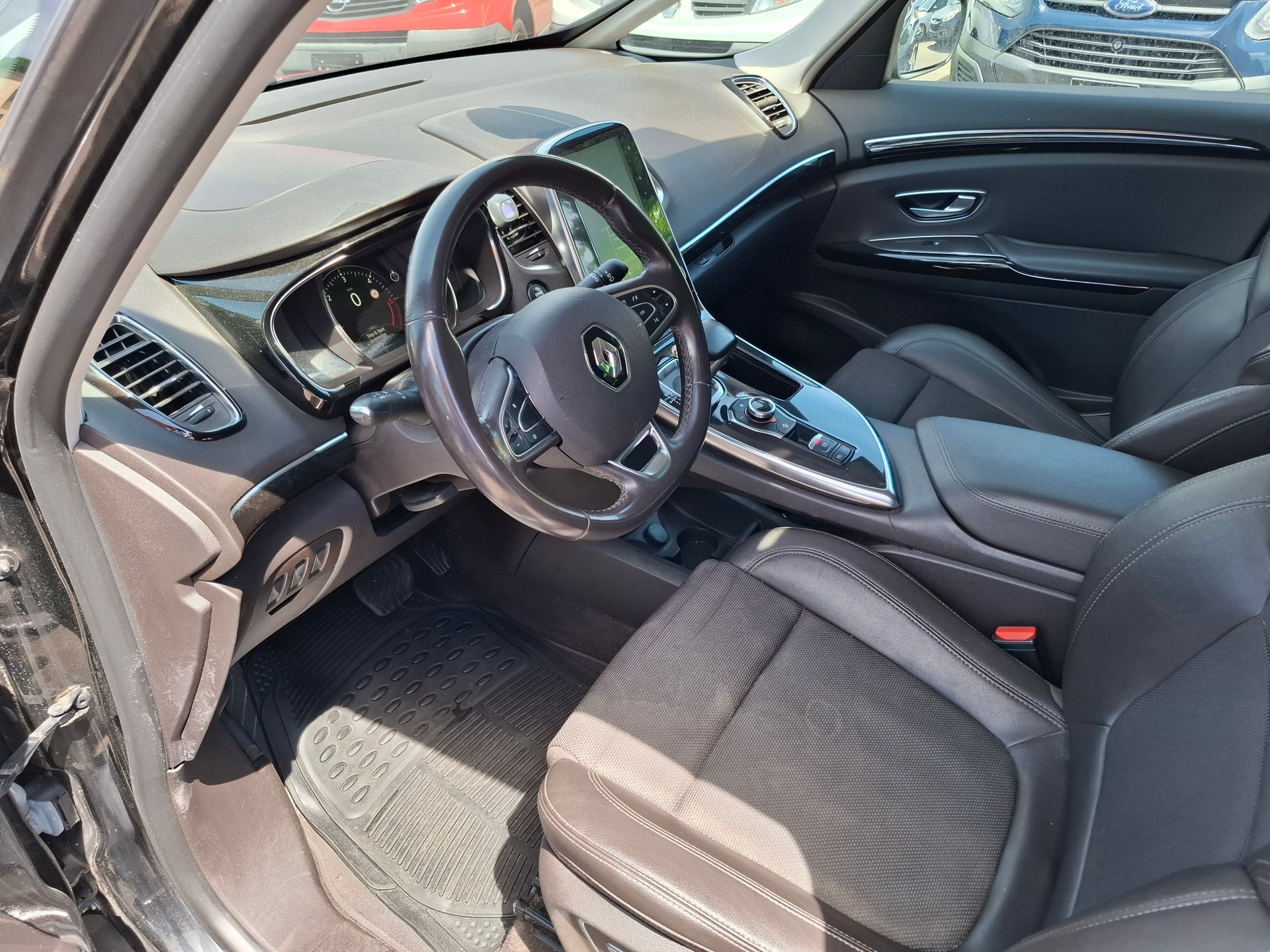 RENAULT Espace 1.6 dCi Initiale Paris EDC-image-7