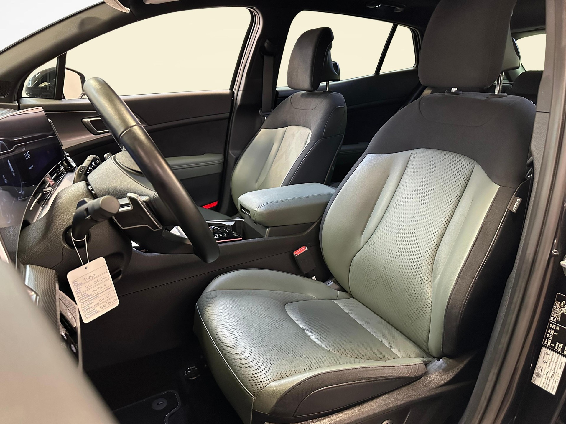KIA Sportage 1.6 T-GDi Hybrid Power Edition-image-4