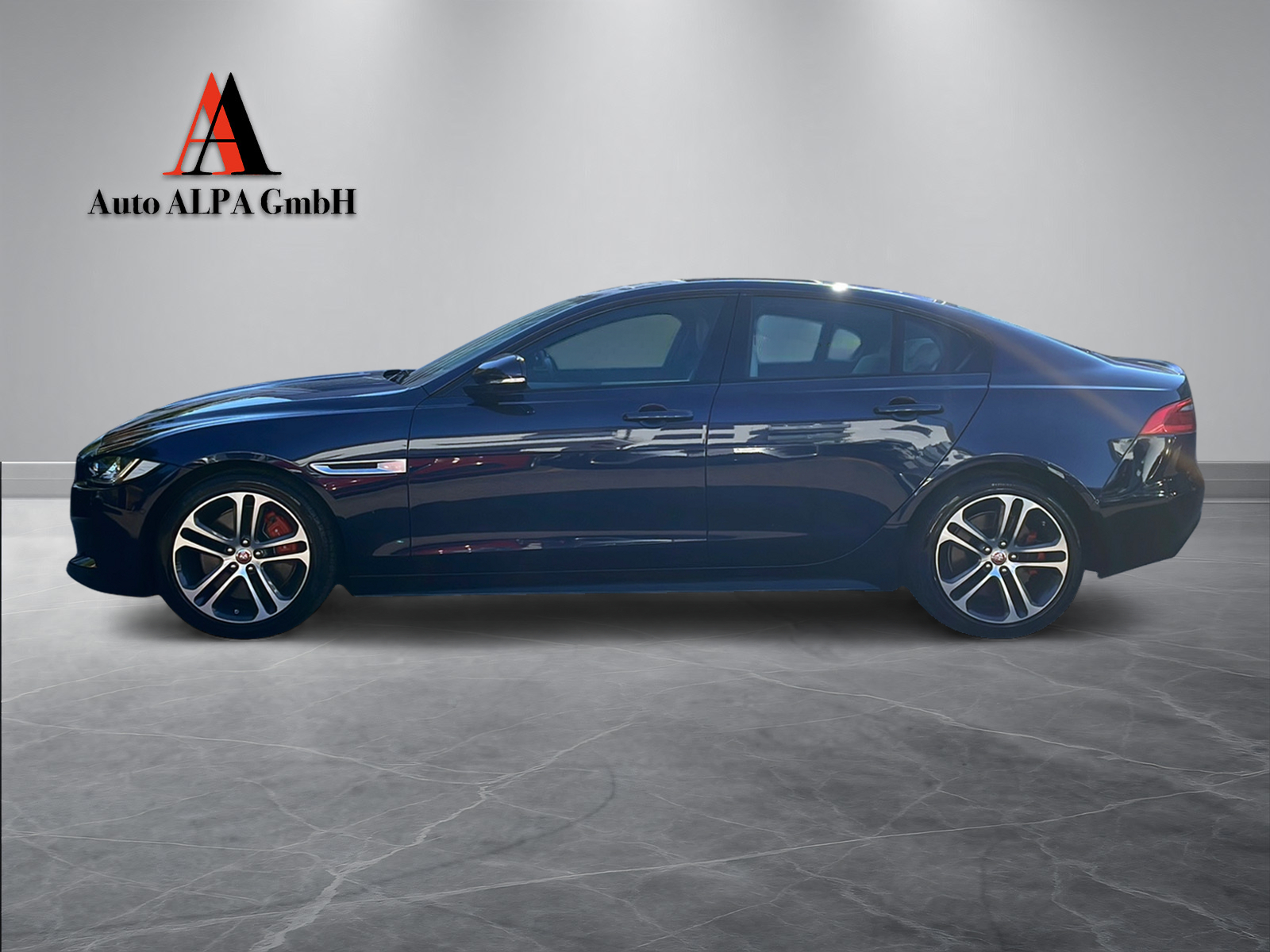 JAGUAR XE S 3.0 Automatic-image-1