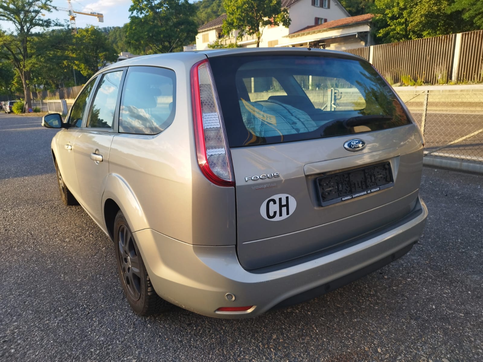 FORD Focus 2.0i Titanium-image-3