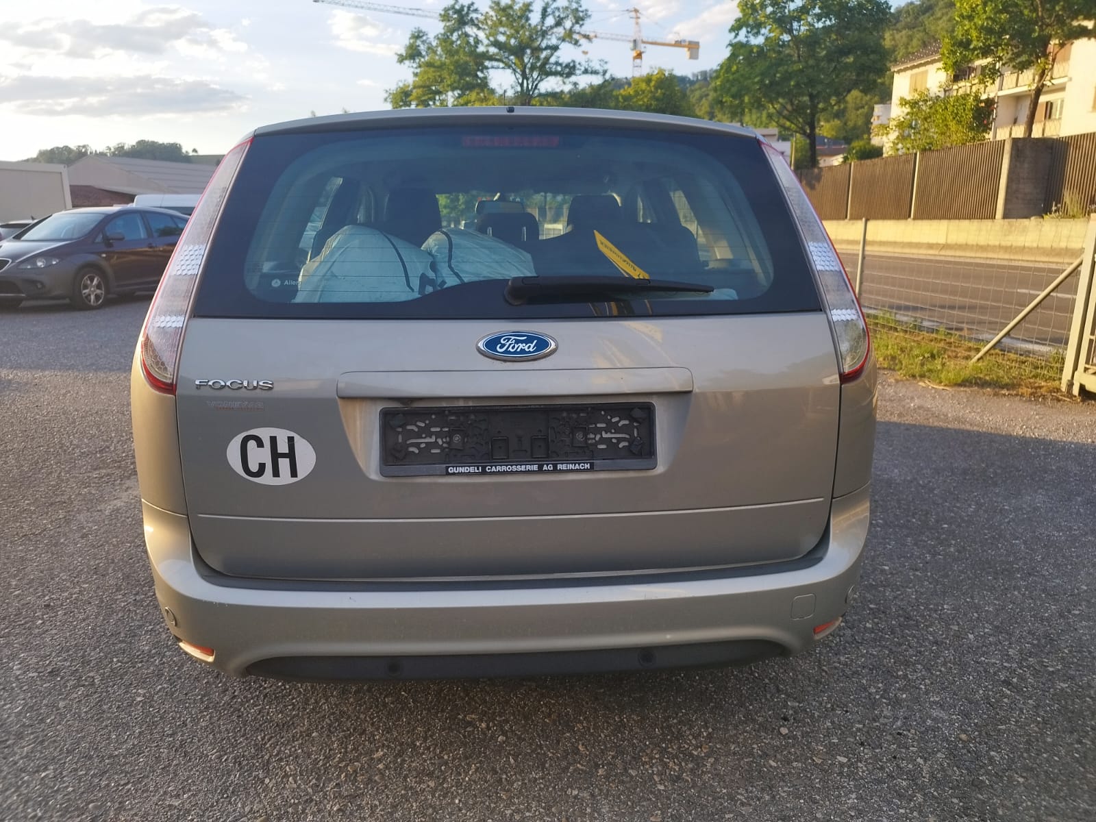 FORD Focus 2.0i Titanium-image-5
