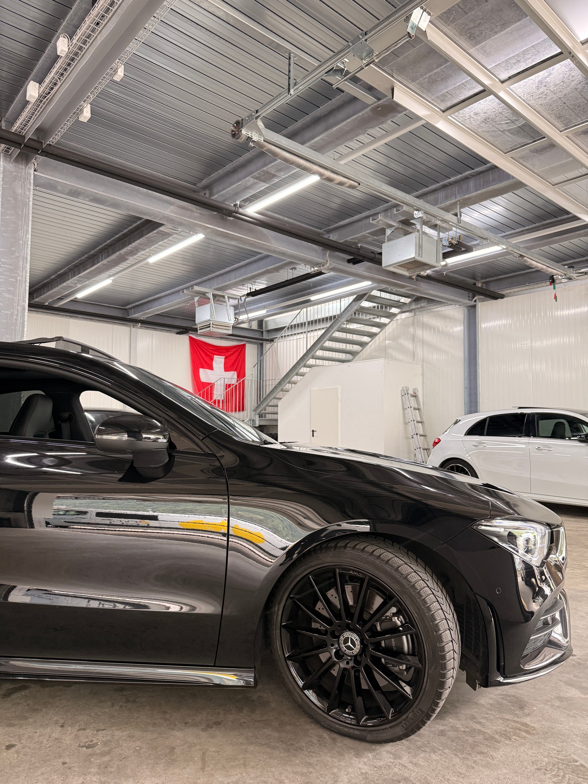 MERCEDES-BENZ CLA 250 4Matic Swiss Star 7G-DCT-image-3