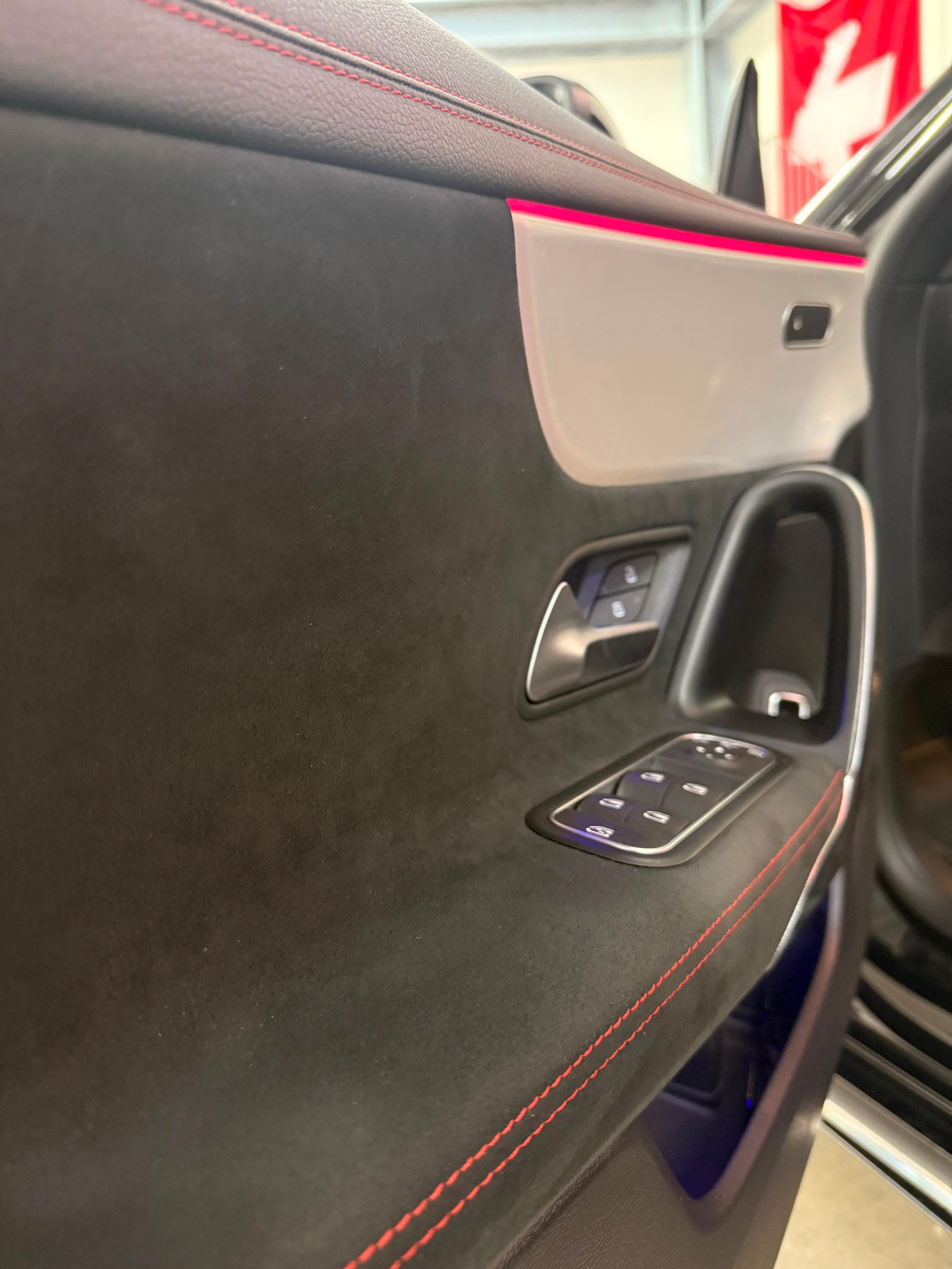 MERCEDES-BENZ CLA 250 4Matic Swiss Star 7G-DCT-image-14