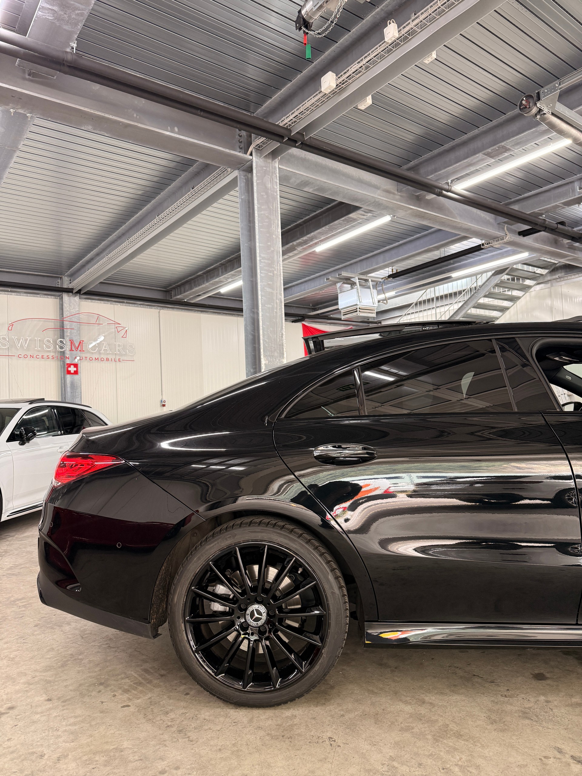 MERCEDES-BENZ CLA 250 4Matic Swiss Star 7G-DCT-image-4