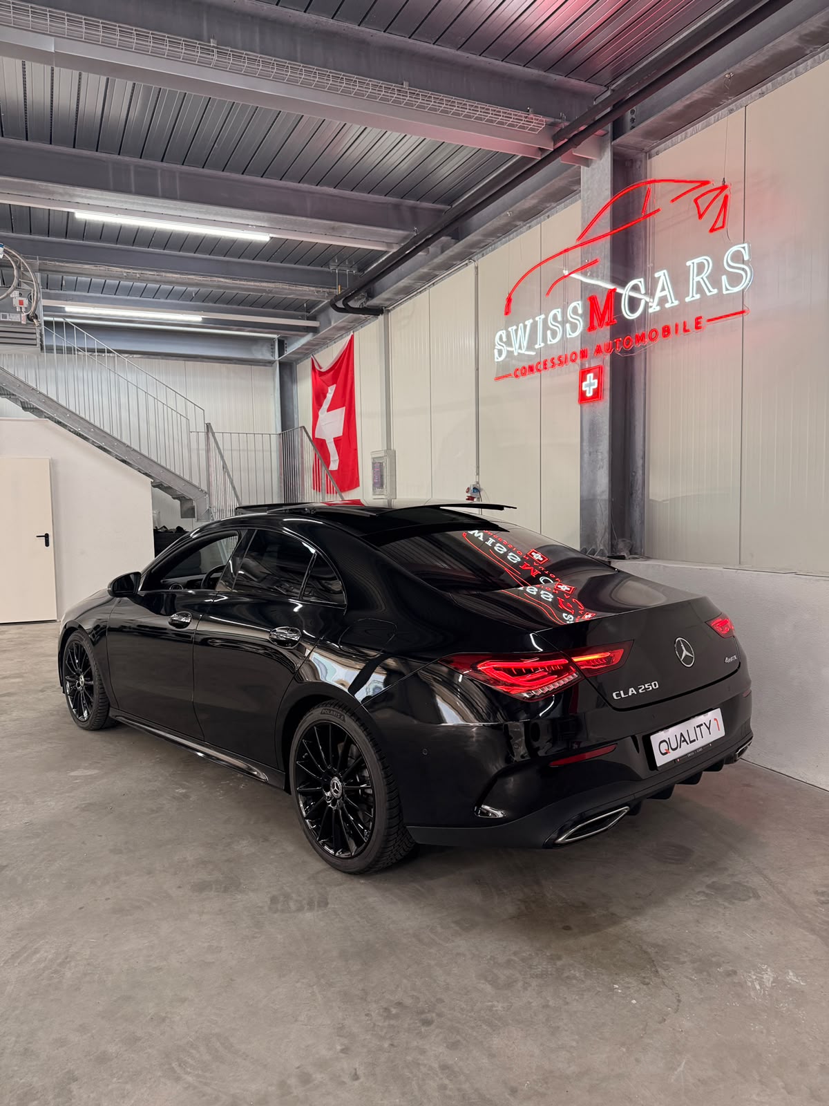MERCEDES-BENZ CLA 250 4Matic Swiss Star 7G-DCT-image-25