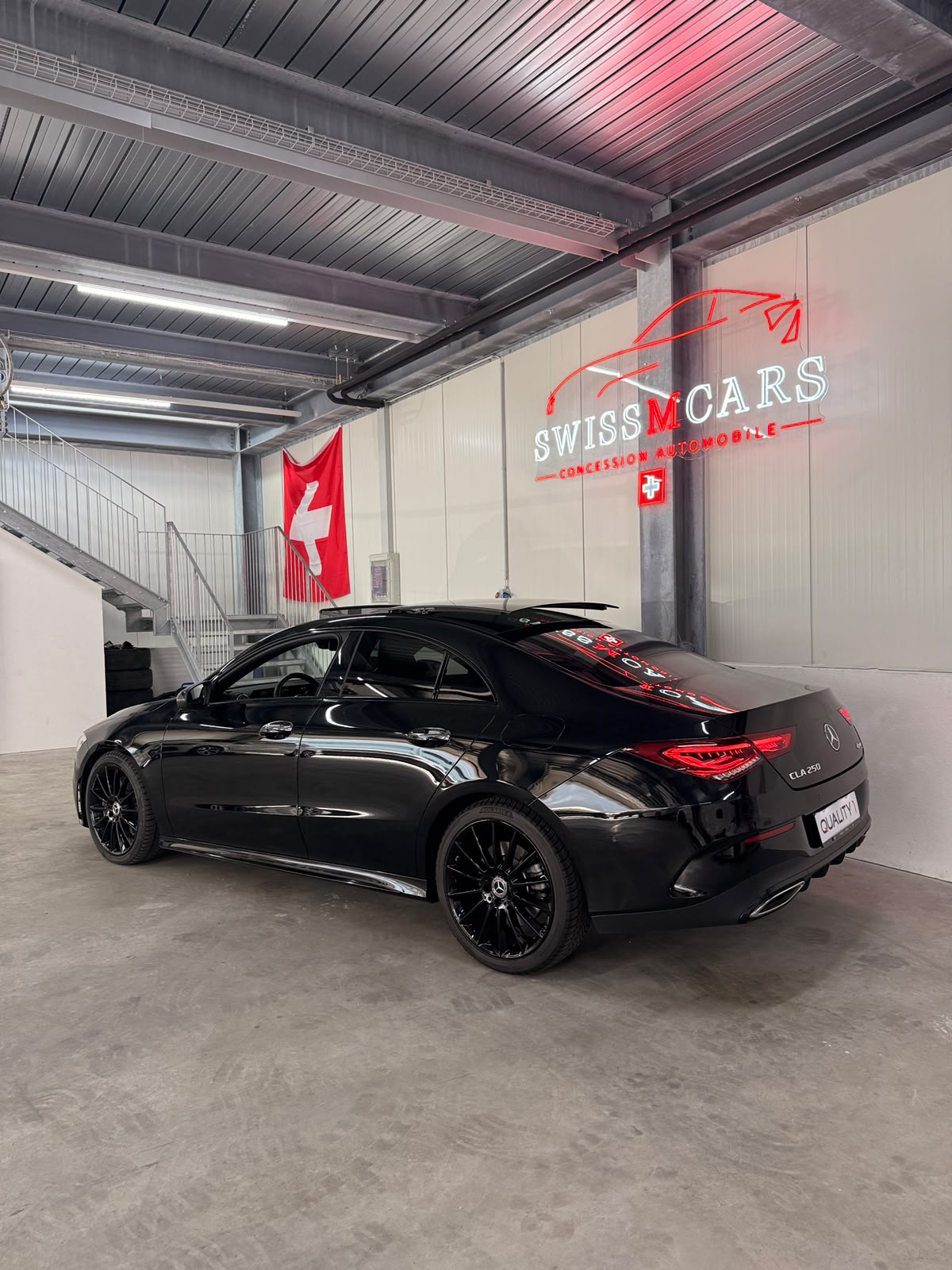 MERCEDES-BENZ CLA 250 4Matic Swiss Star 7G-DCT-image-28