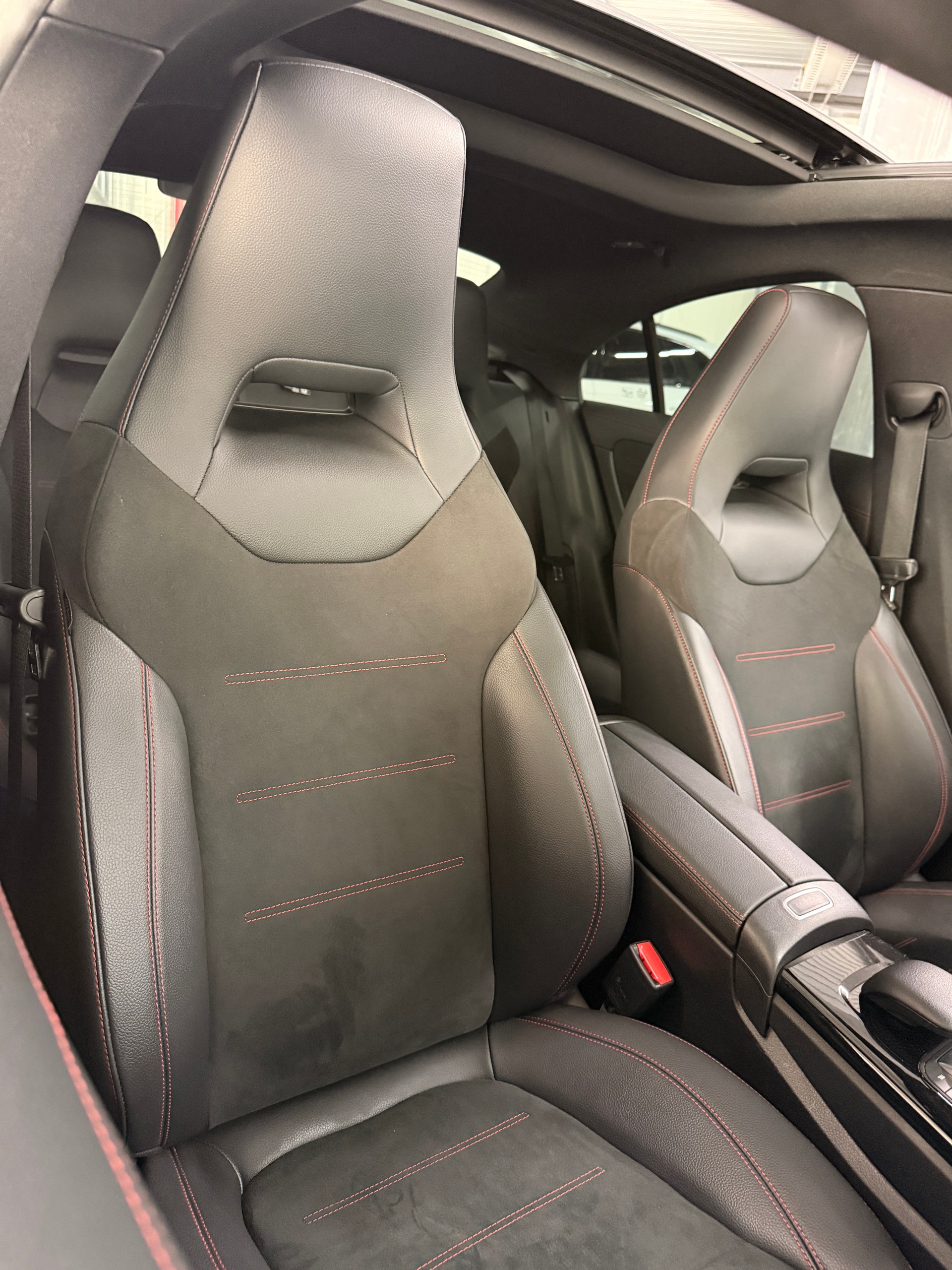 MERCEDES-BENZ CLA 250 4Matic Swiss Star 7G-DCT-image-19