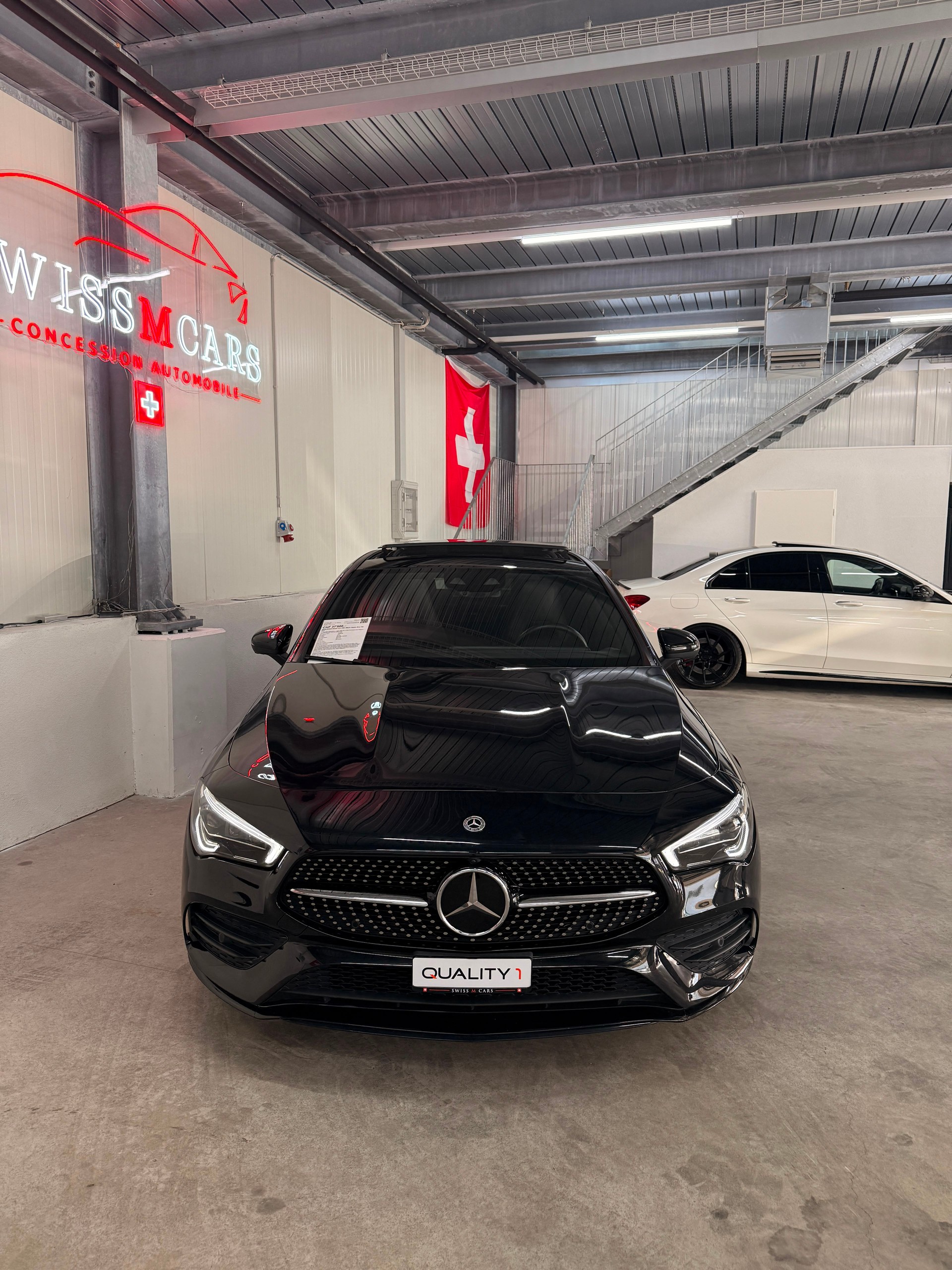 MERCEDES-BENZ CLA 250 4Matic Swiss Star 7G-DCT-showroom-element-1