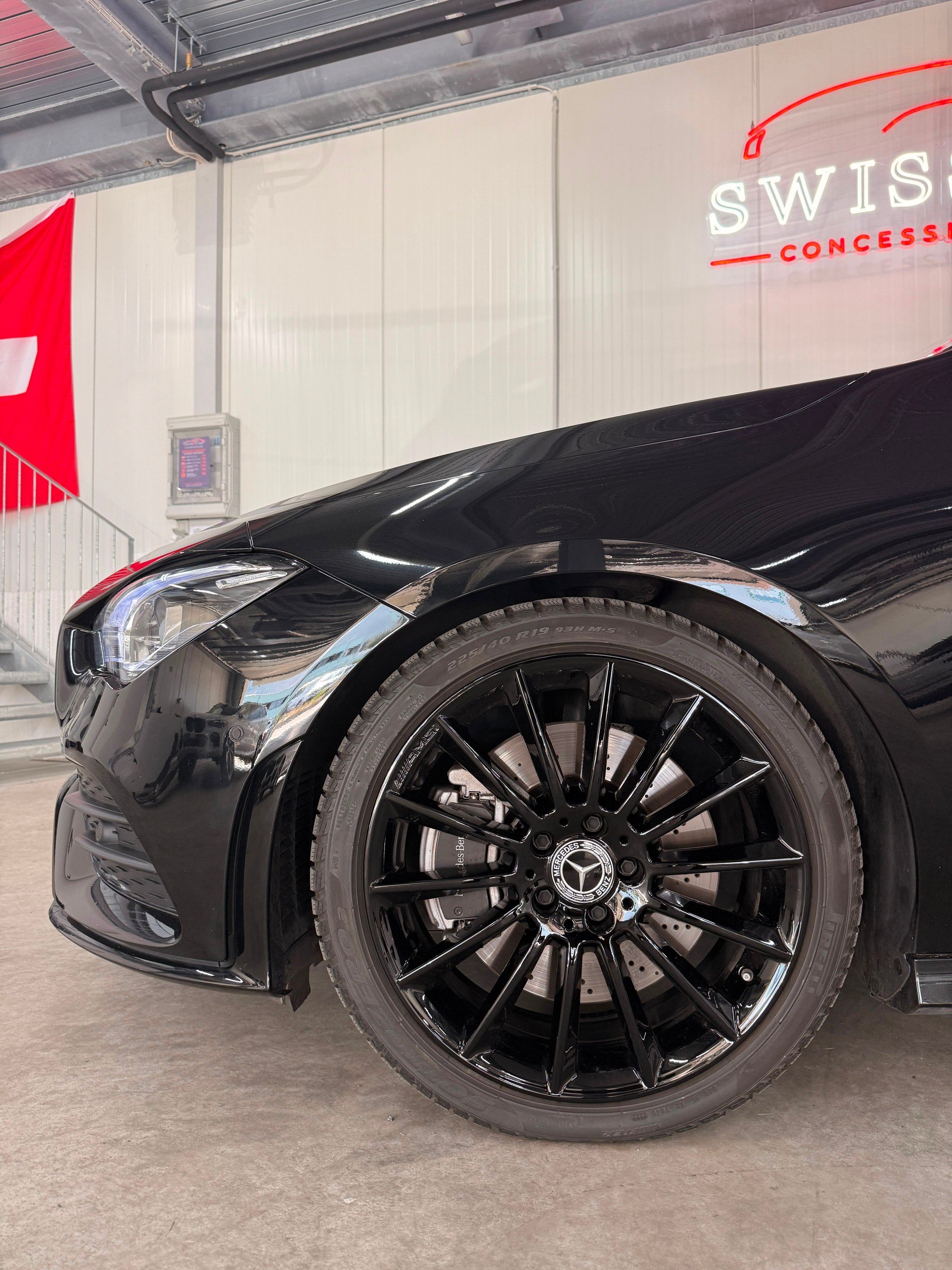 MERCEDES-BENZ CLA 250 4Matic Swiss Star 7G-DCT-showroom-element-3