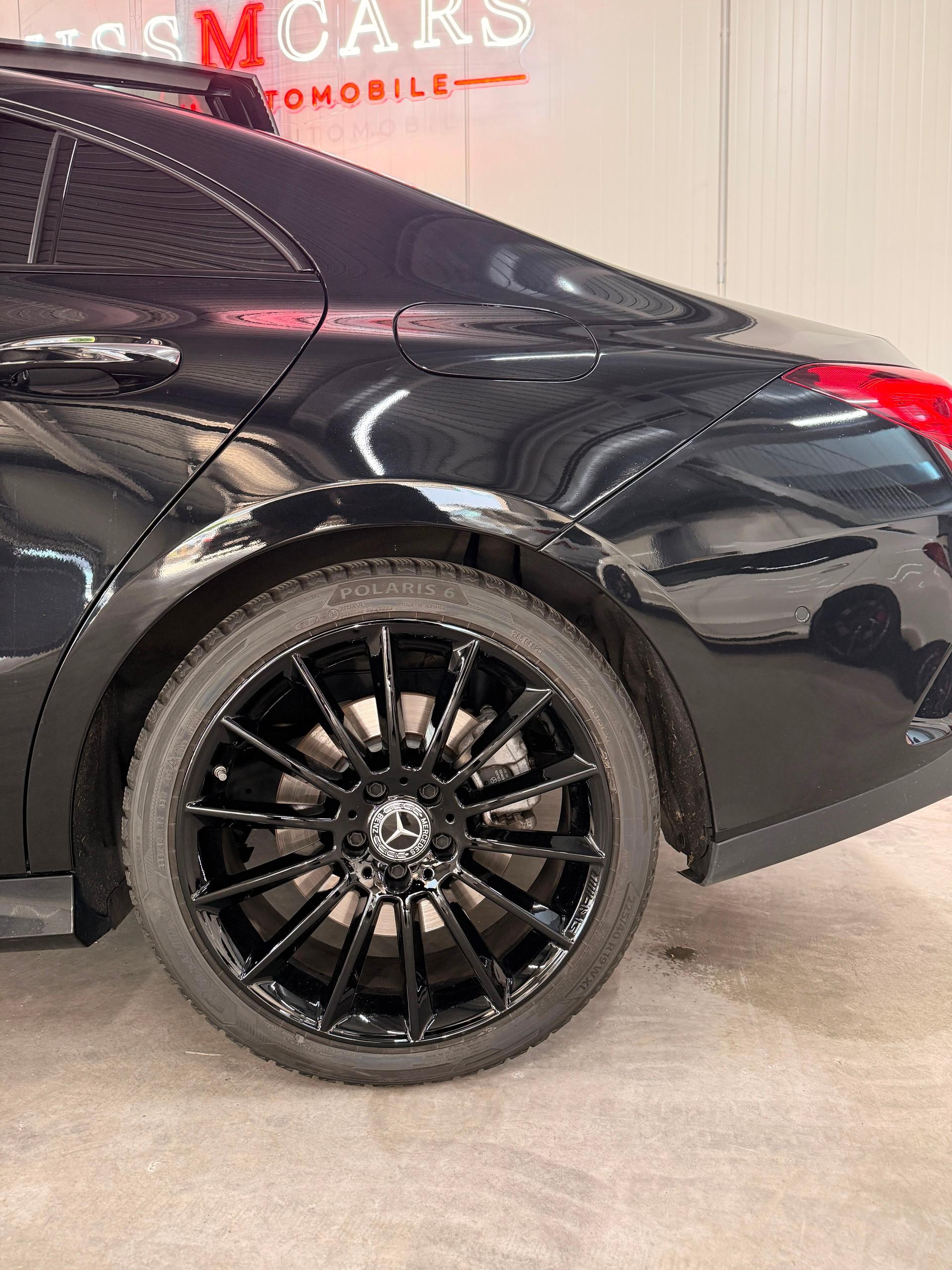MERCEDES-BENZ CLA 250 4Matic Swiss Star 7G-DCT-showroom-element-2