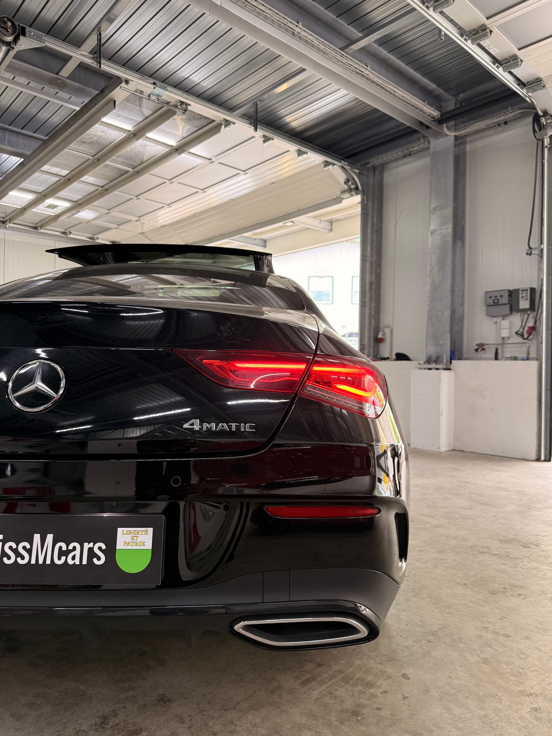 MERCEDES-BENZ CLA 250 4Matic Swiss Star 7G-DCT-image-11