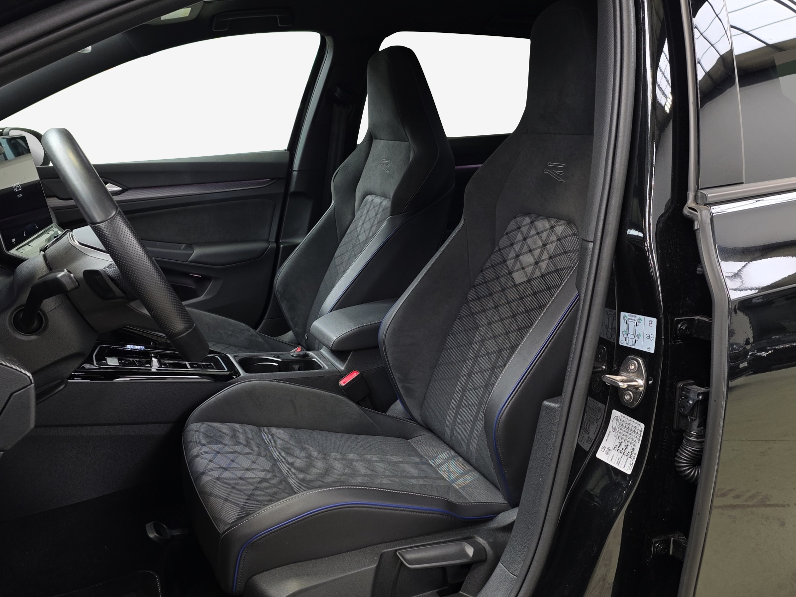VW Golf Variant 2.0 TSI R-Line DSG 4 Motion-image-7